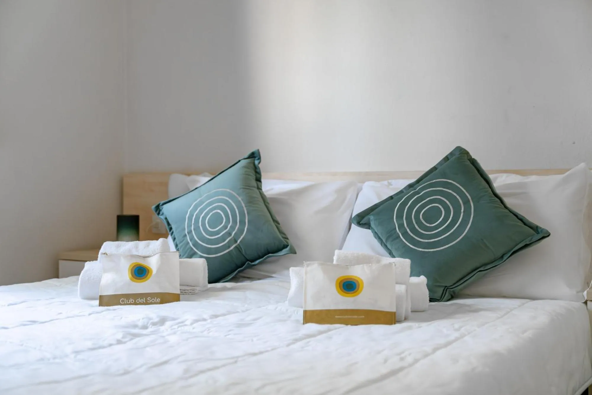 Bed in Club del Sole Spina Family Collection