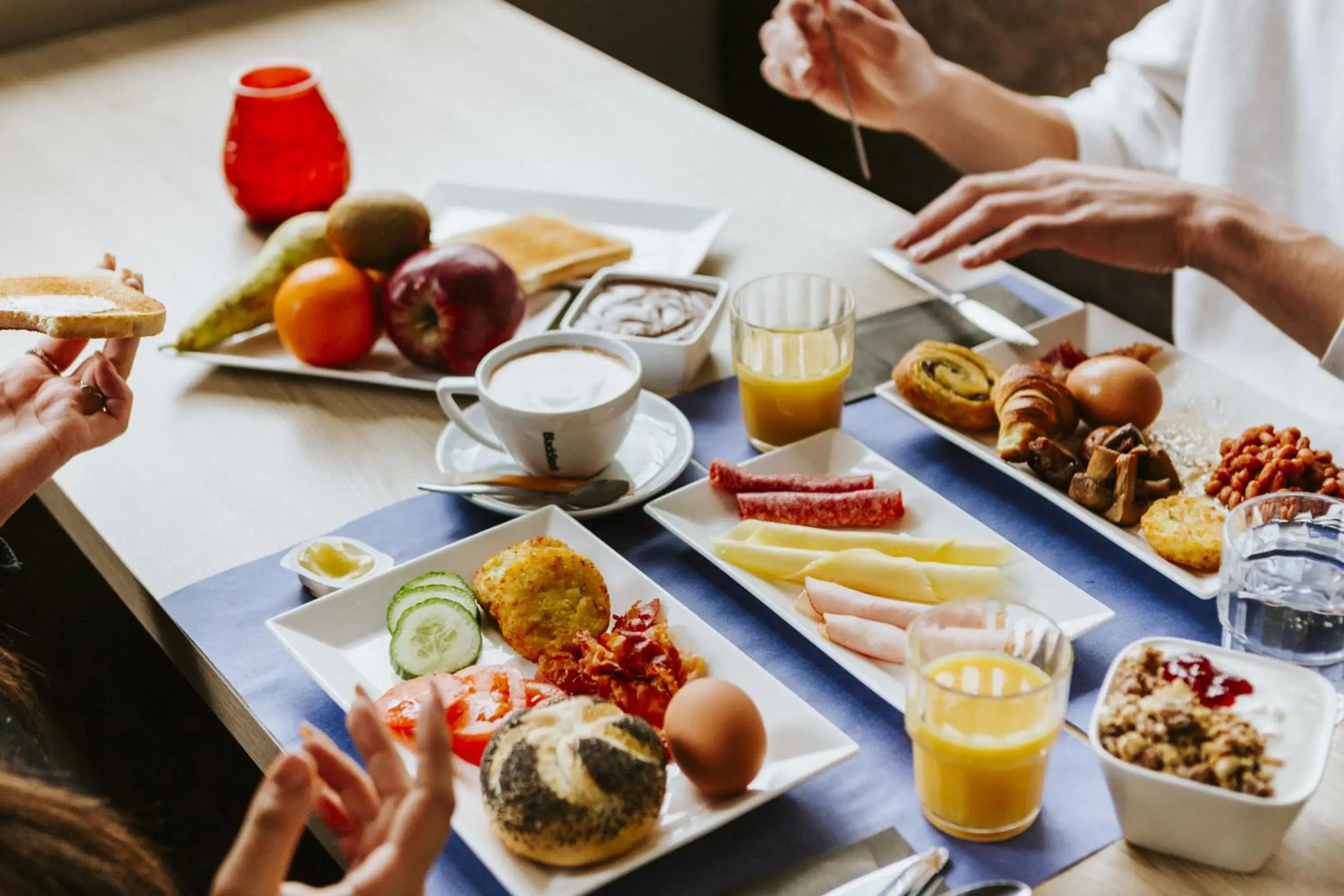 Breakfast in Rotterdam Teleport Hotel Breakfast in Rotterdam Teleport Hotel