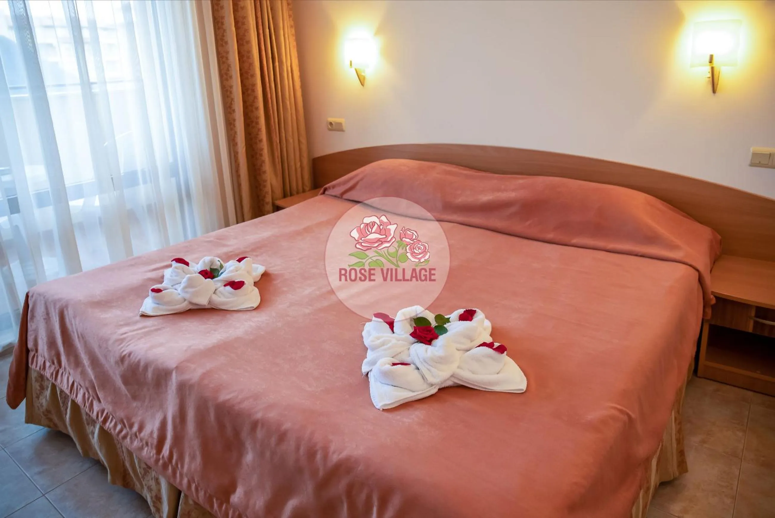 Bed in Apartment Tourist Complex Rose Village