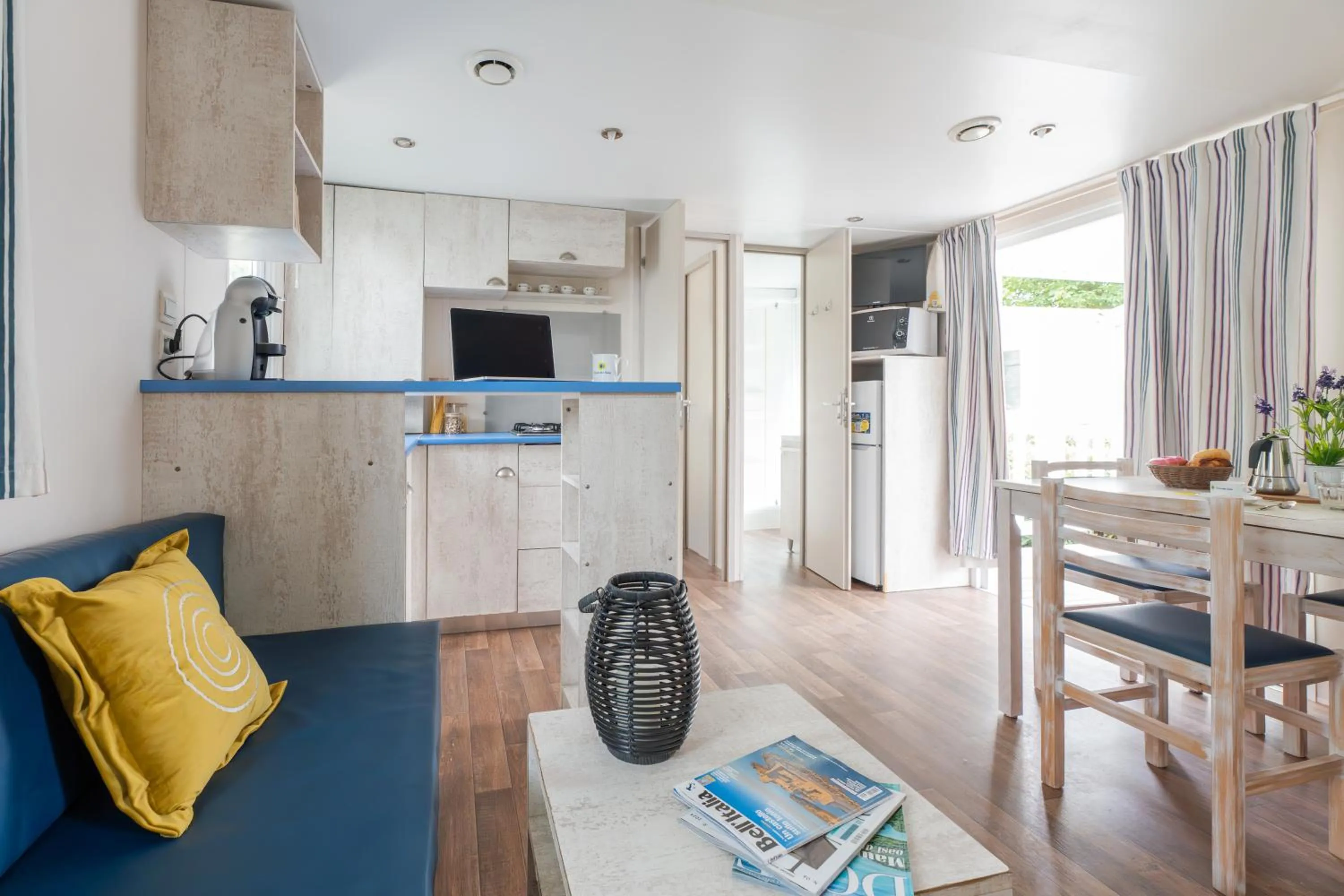 Living room in Club del Sole Vigna sul Mar Family Collection