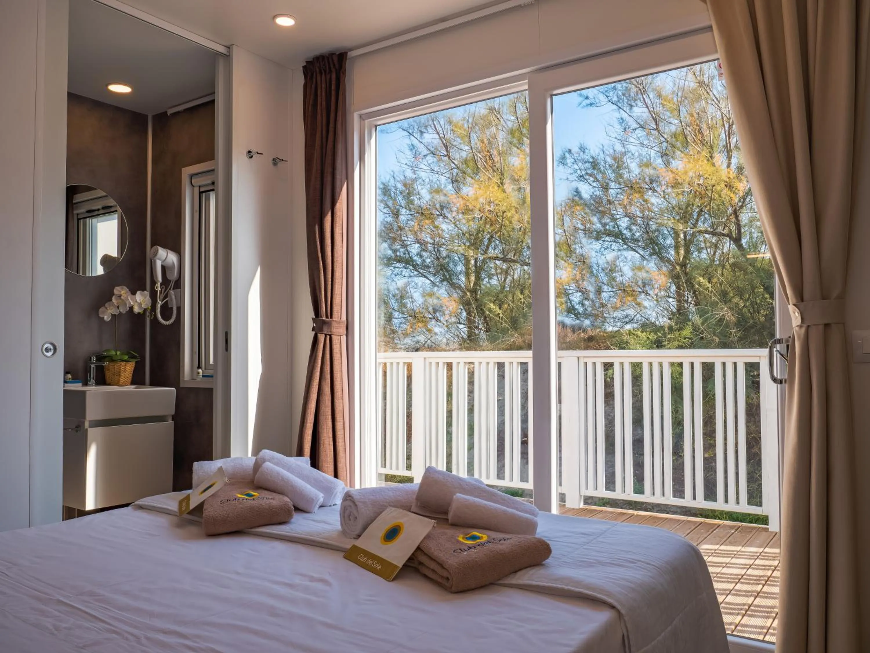 Bed in Club del Sole Vigna sul Mar Family Collection