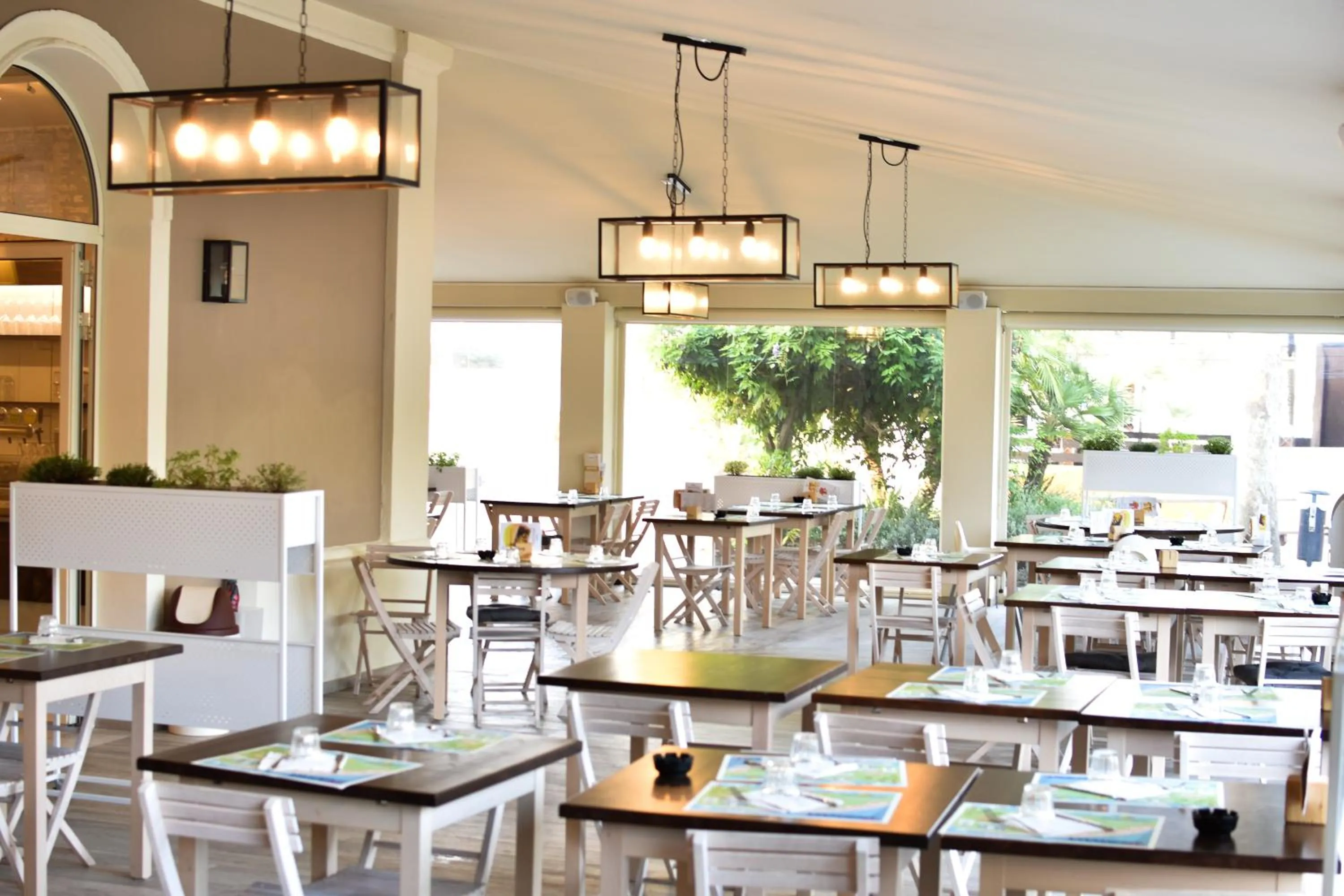 Restaurant/places to eat in Club del Sole Vigna sul Mar Family Collection