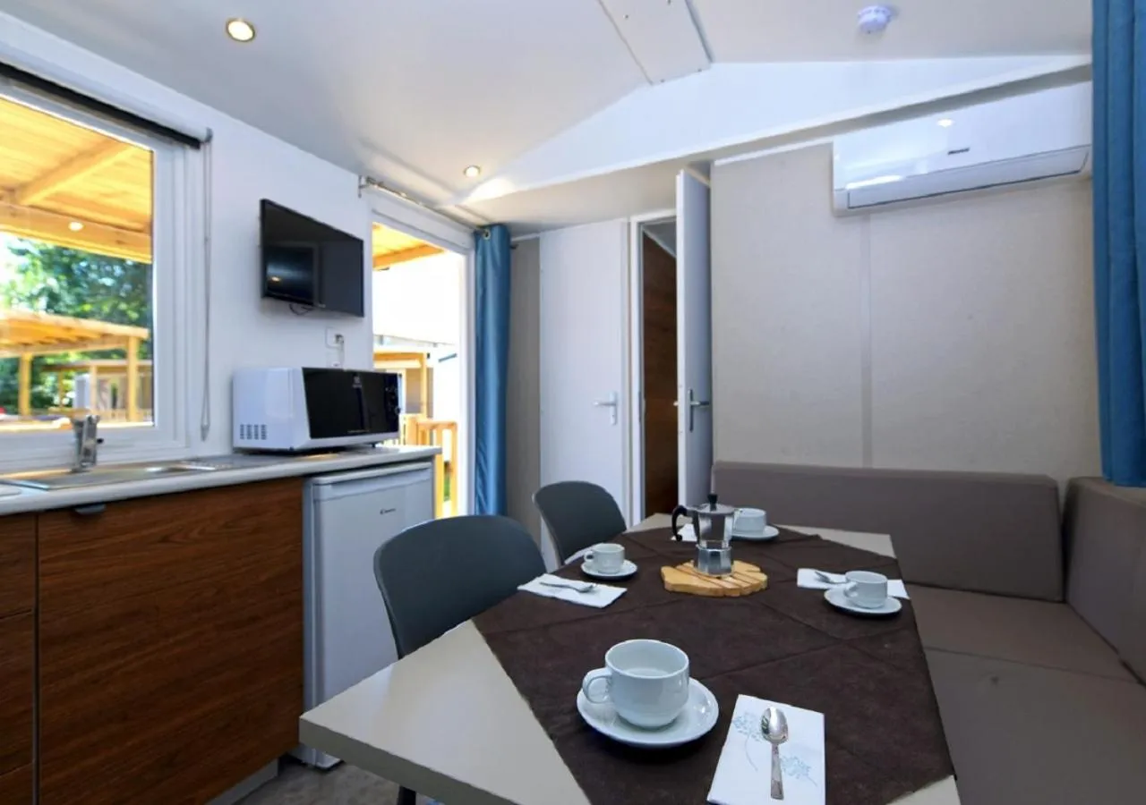 Kitchen or kitchenette in Club del Sole Vigna sul Mar Family Collection