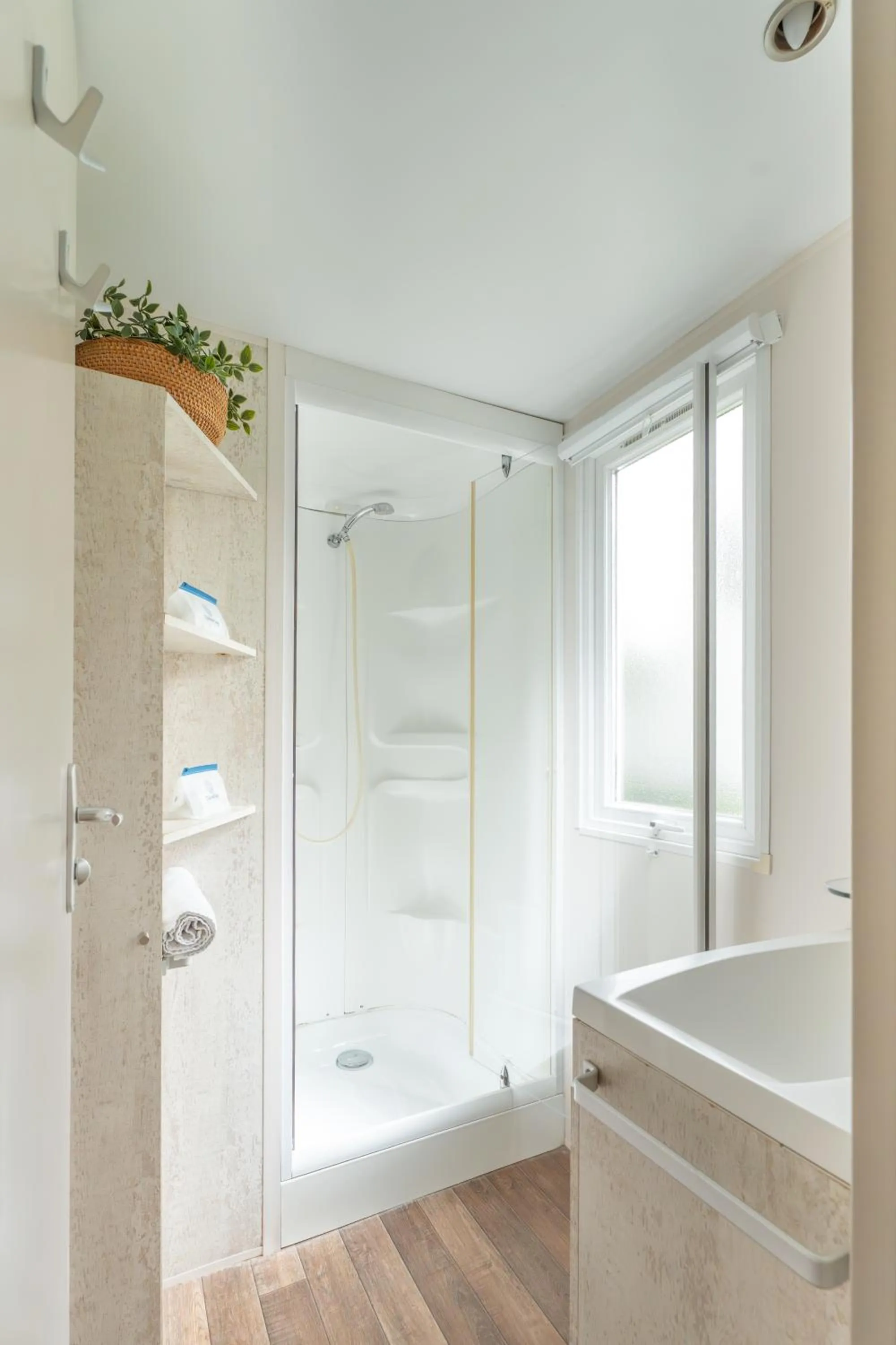Shower in Club del Sole Vigna sul Mar Family Collection