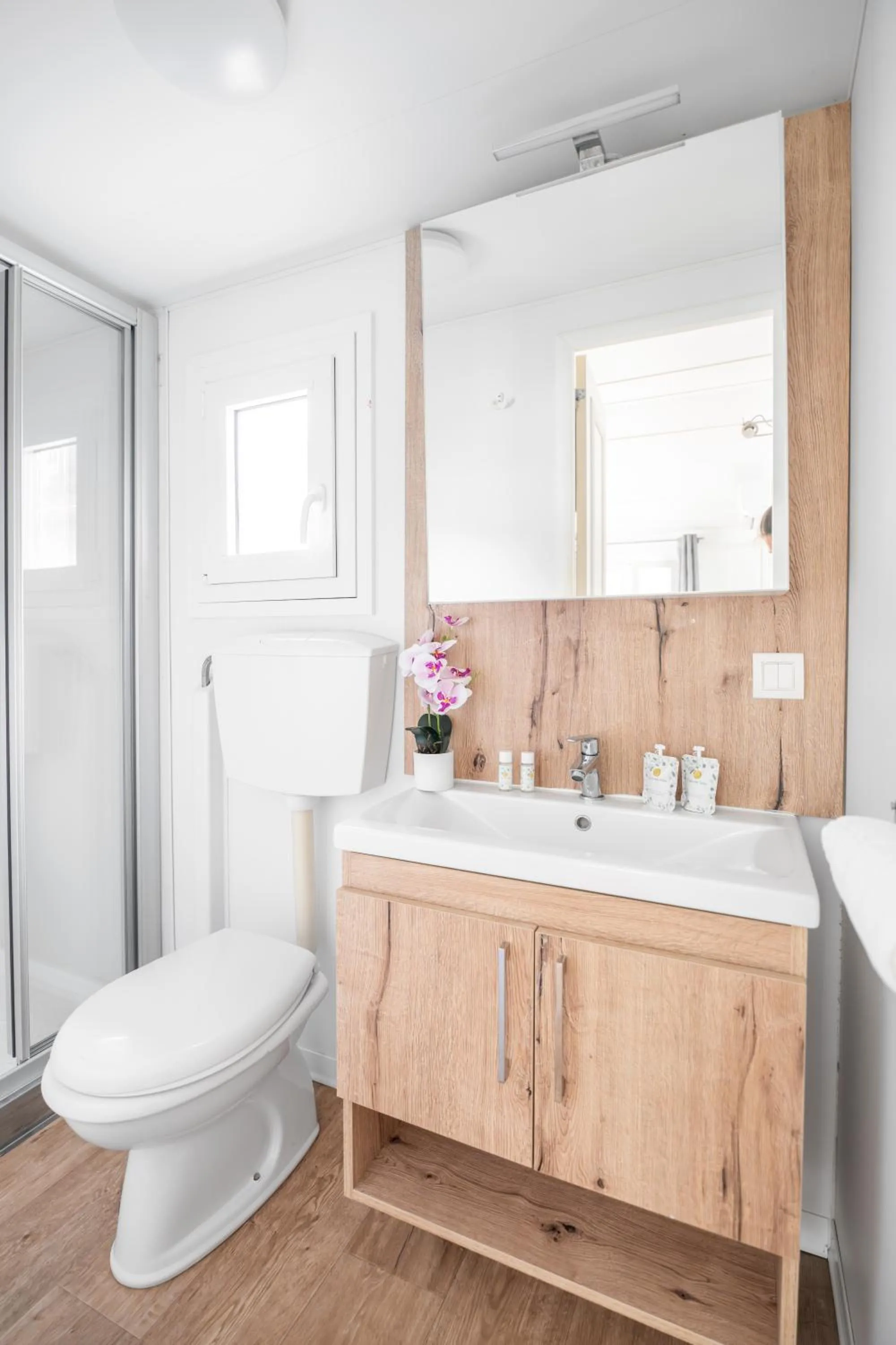 Toilet in Club del Sole Vigna sul Mar Family Collection