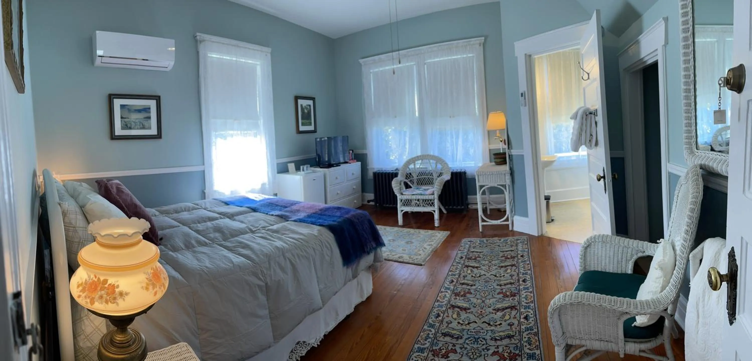 Bed in The Grey Swan Inn LLC