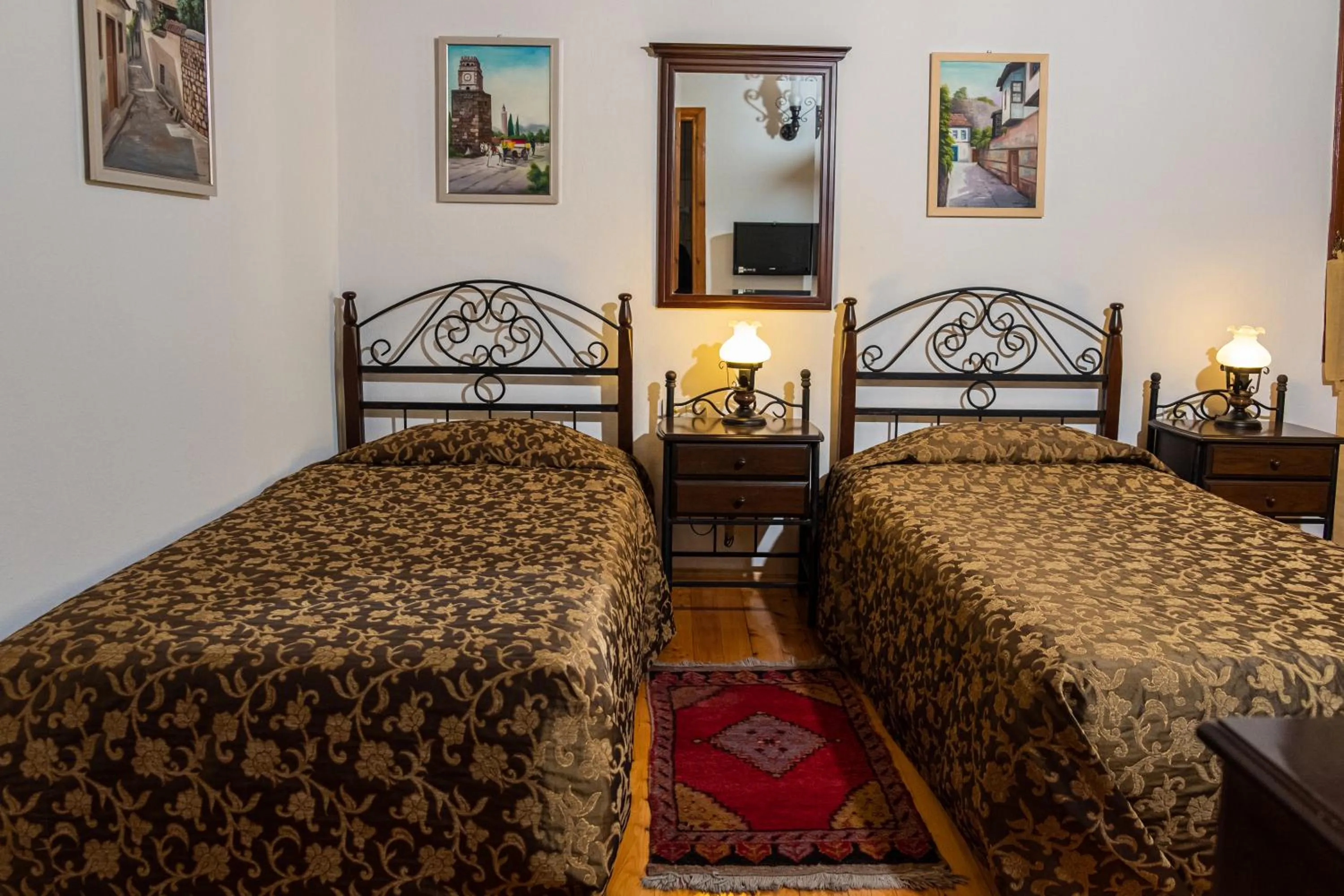 Photo of the whole room, Bed in Atelya Art Hotel