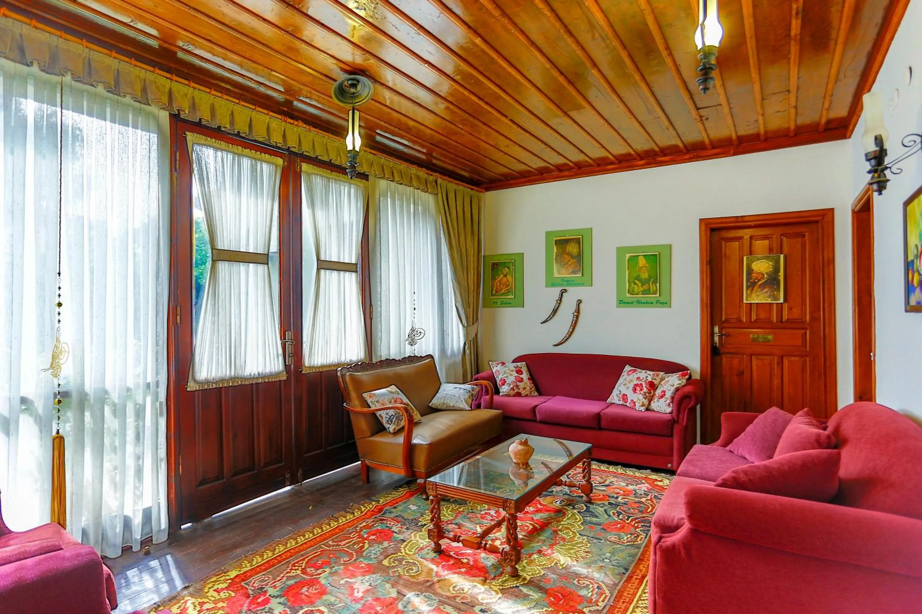 Seating area in Atelya Art Hotel