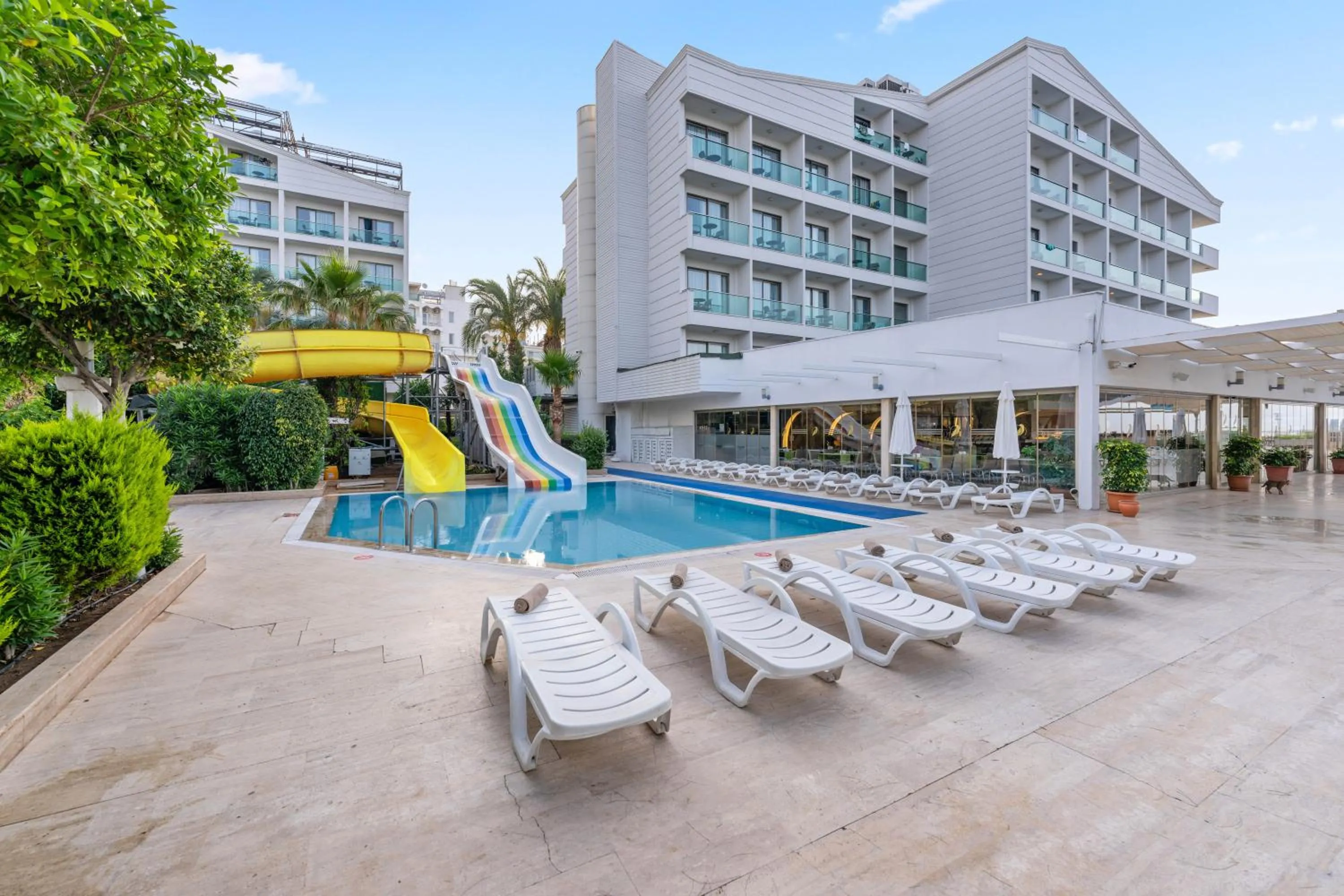 Swimming pool in Falcon Hotel