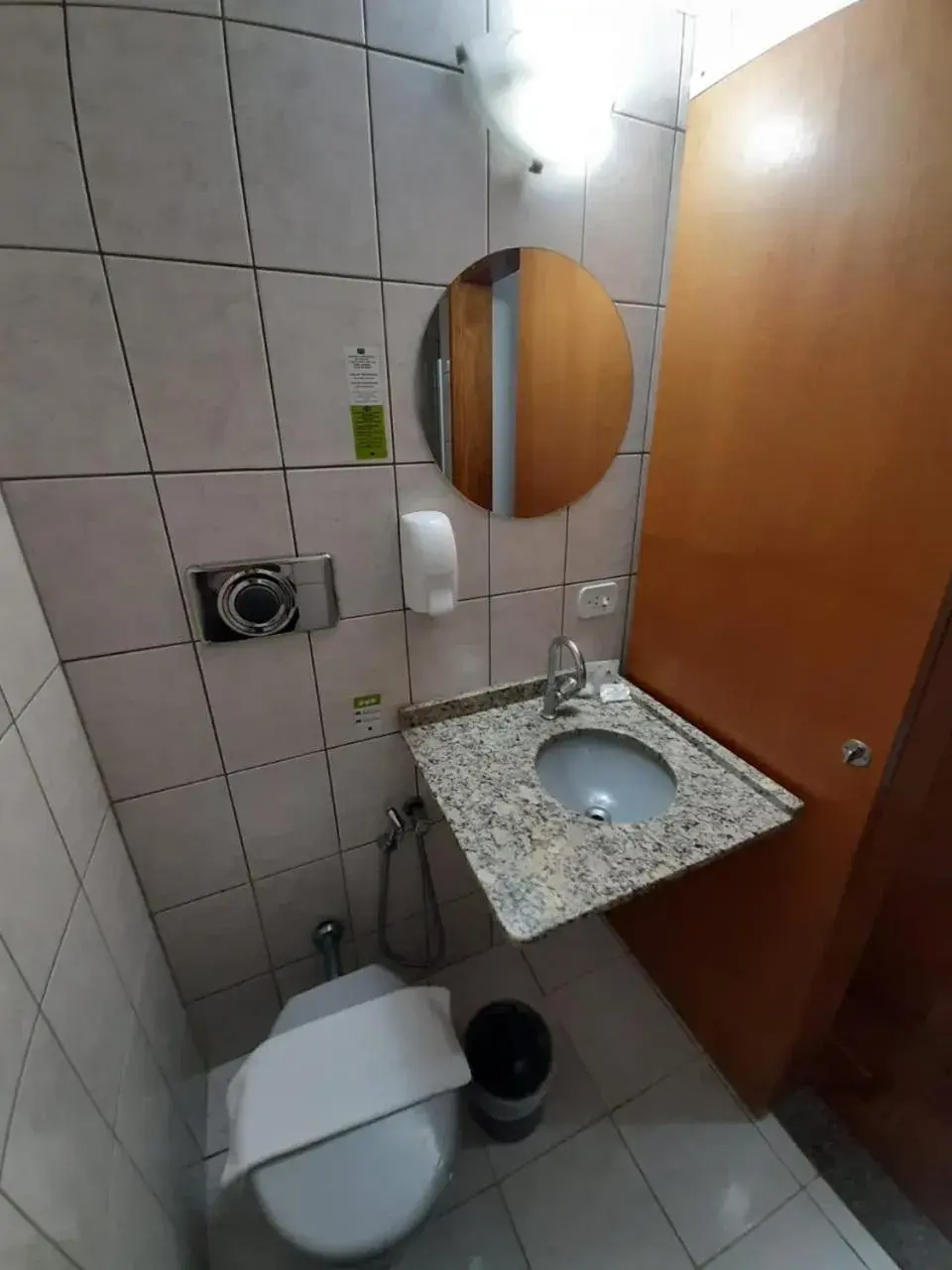 Deluxe Twin Room - single occupancy in Hotel Londri Star Deluxe Twin Room - single occupancy in Hotel Londri Star