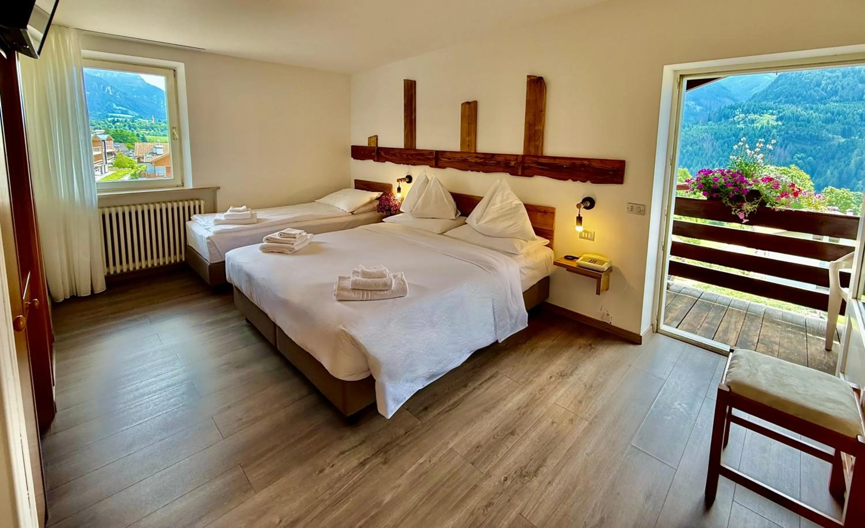 Bedroom, Bed in Hotel Latemar