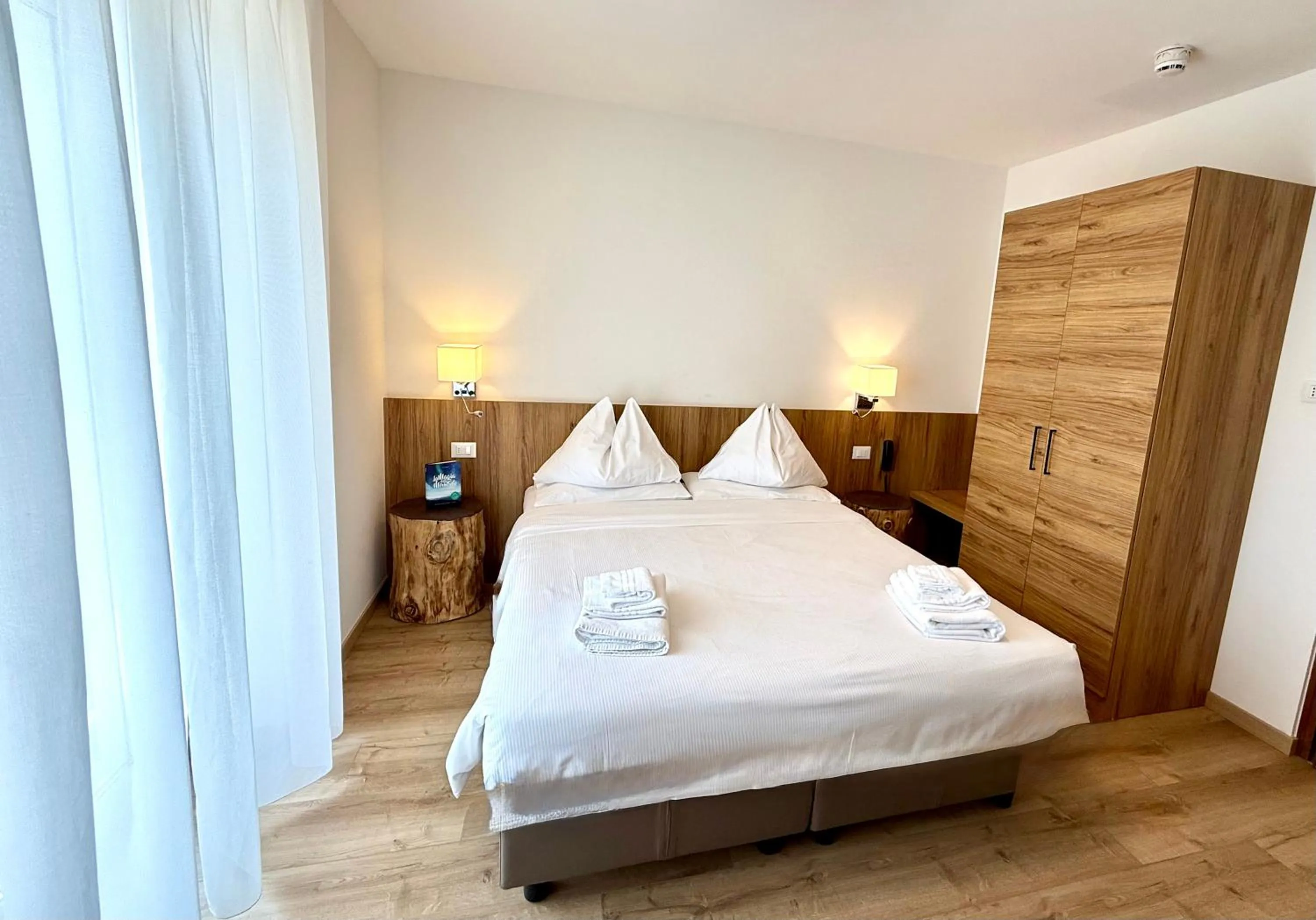 Bedroom, Bed in Hotel Latemar