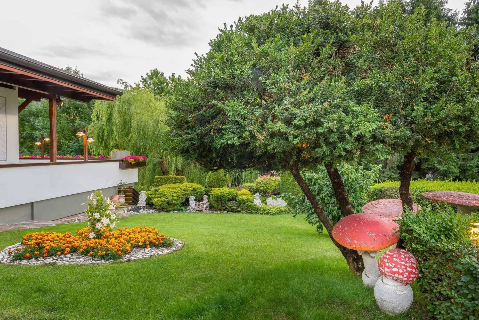 Garden in Hotel Latemar