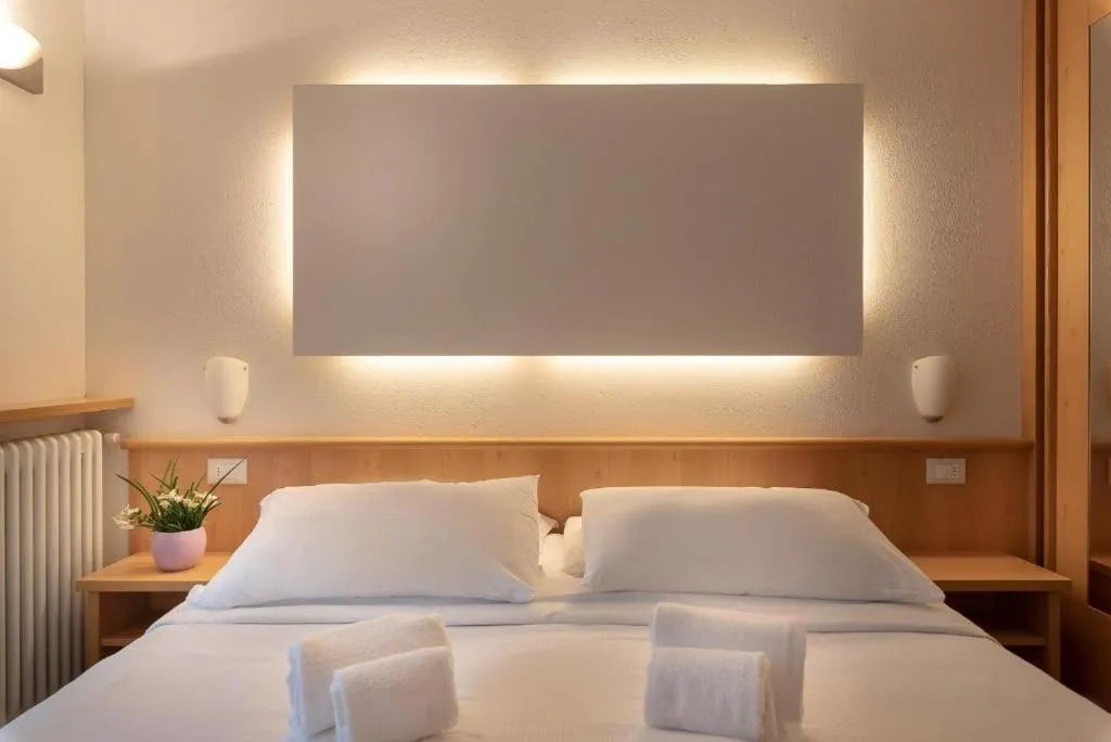 Bedroom, Bed in Hotel Latemar