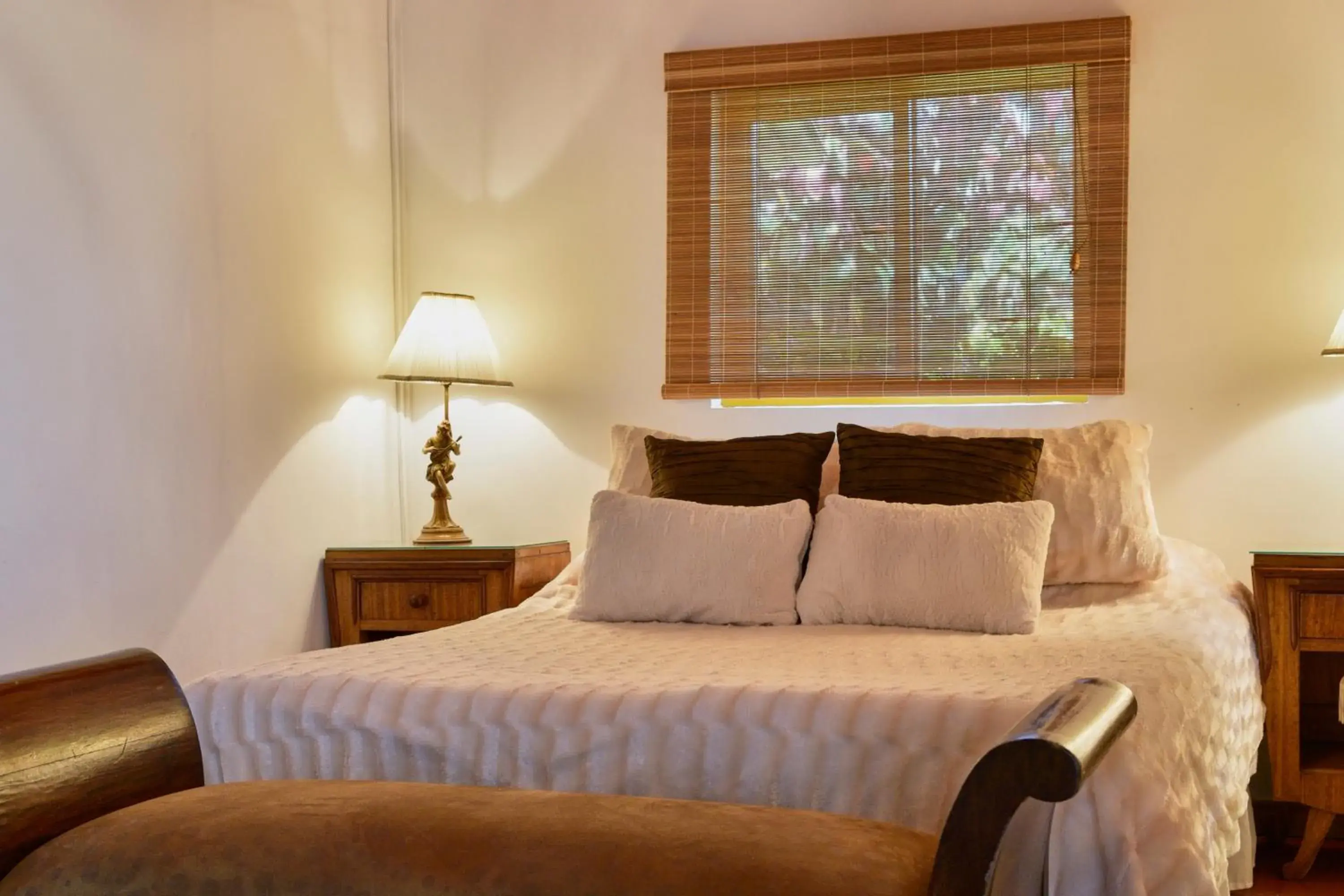 Double Room with Spa Bath in Finca Hotel Los Girasoles Double Room with Spa Bath in Finca Hotel Los Girasoles