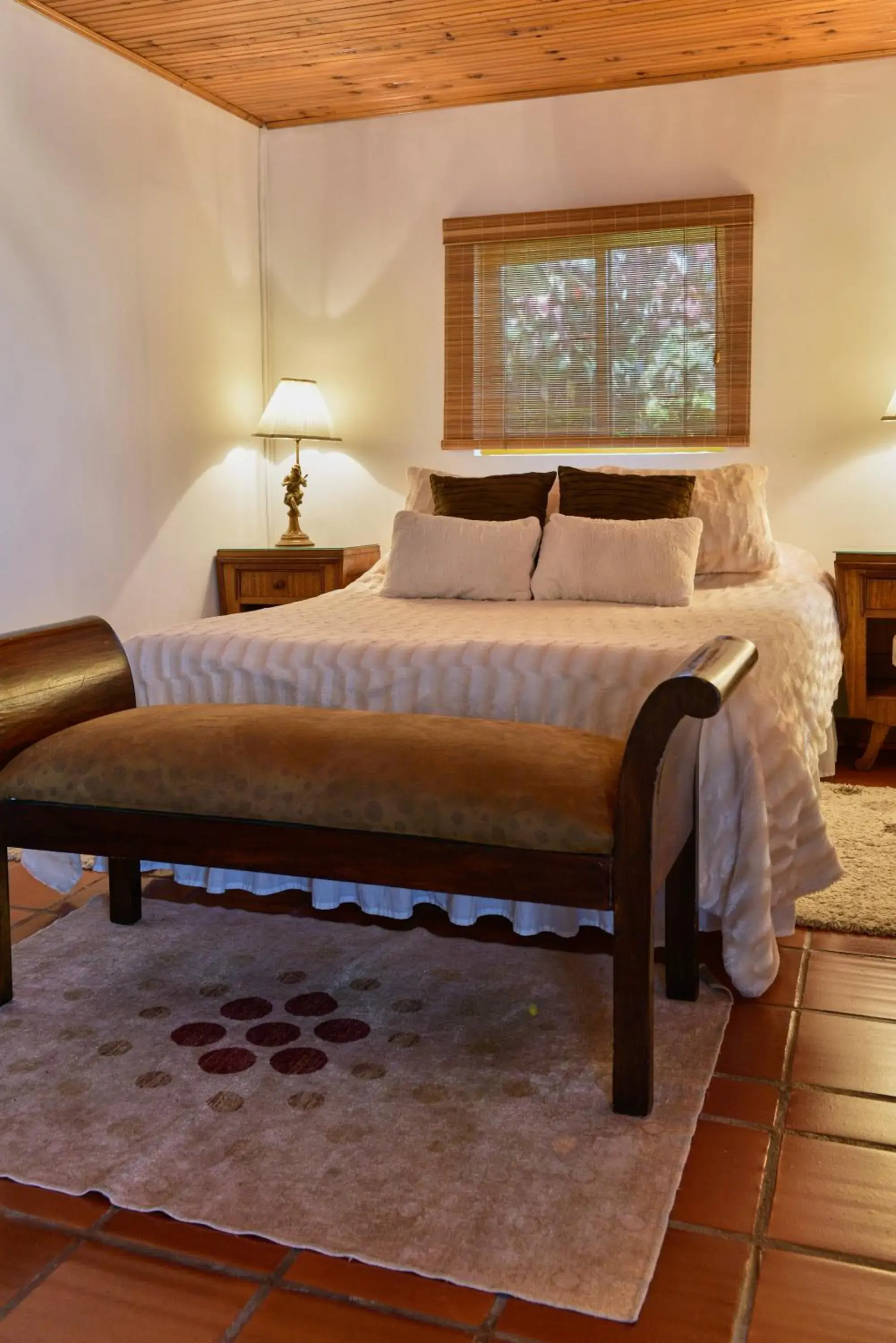 Double Room with Spa Bath in Finca Hotel Los Girasoles Double Room with Spa Bath in Finca Hotel Los Girasoles