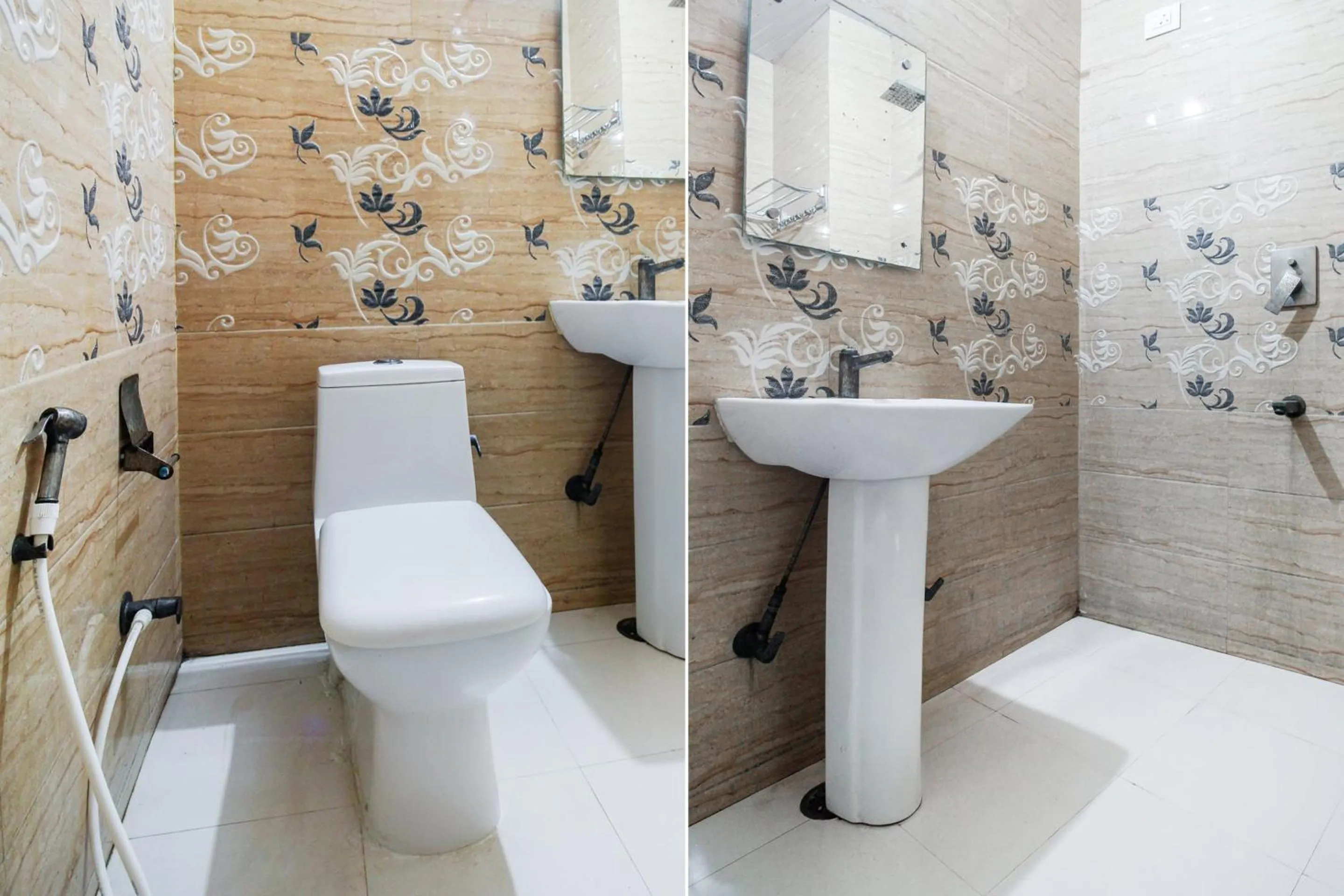 Bathroom in Hotel O Jalsa