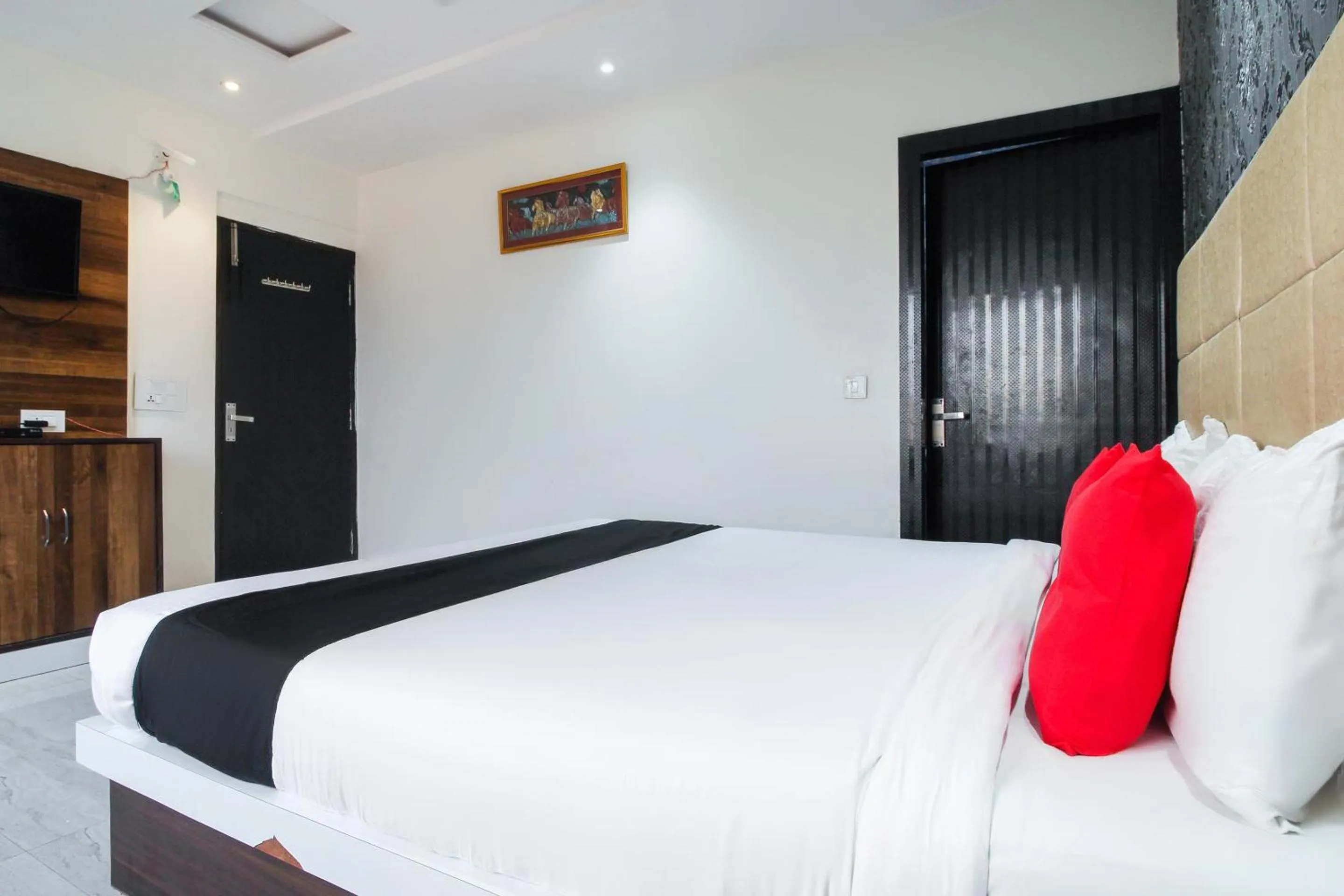 Bedroom, Bed in Hotel O Jalsa