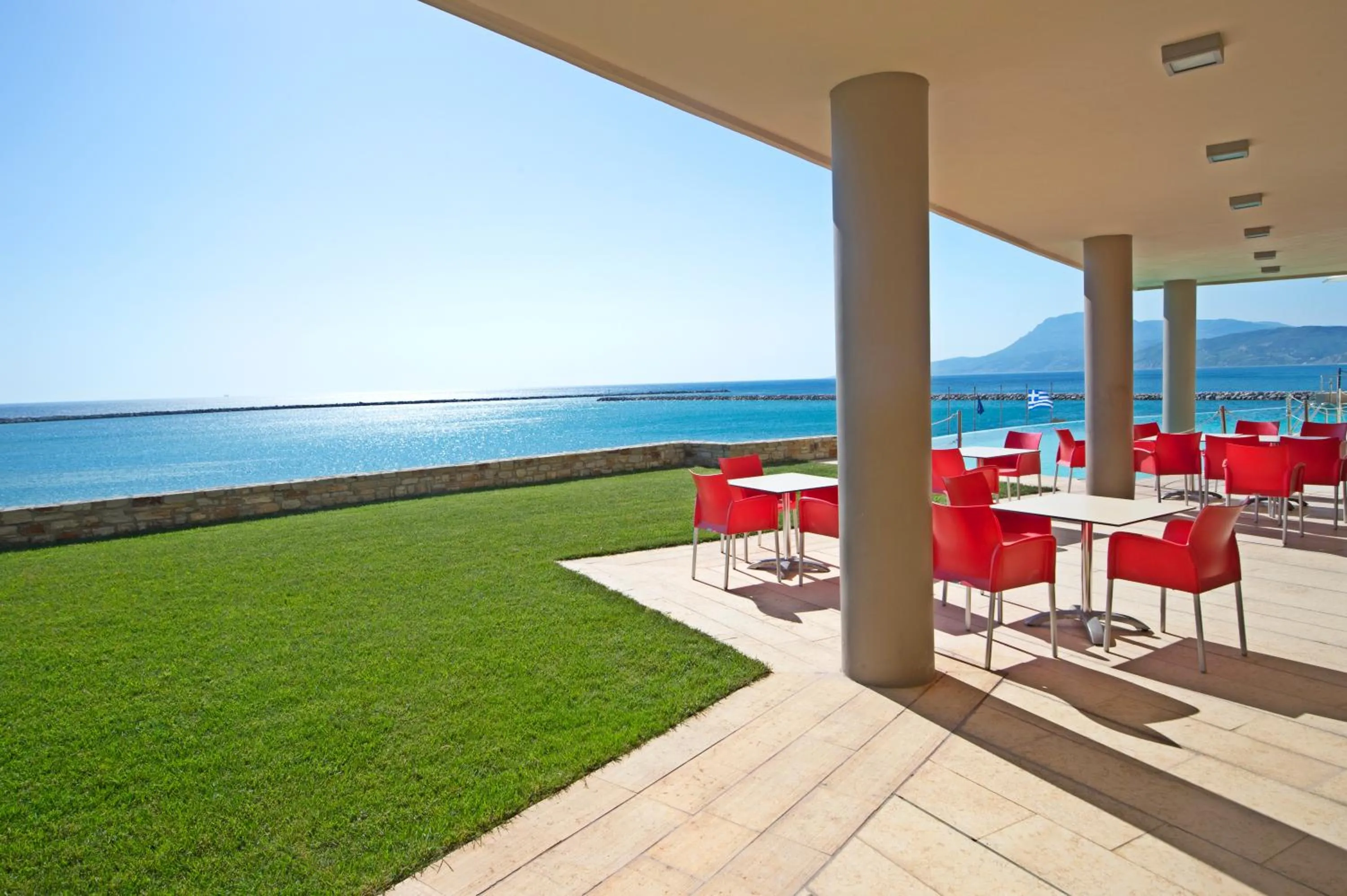 Swimming pool in Kymi Palace