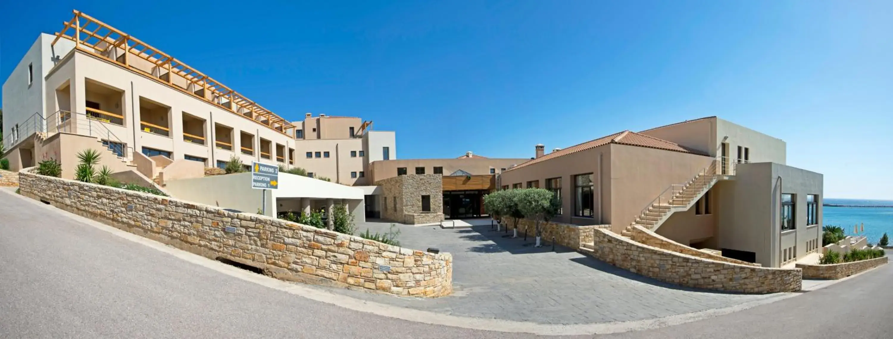 Facade/entrance in Kymi Palace Facade/entrance in Kymi Palace