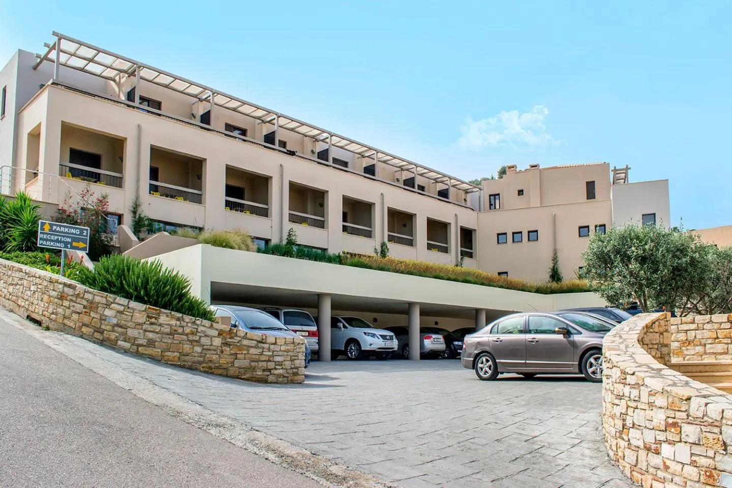Facade/entrance in Kymi Palace