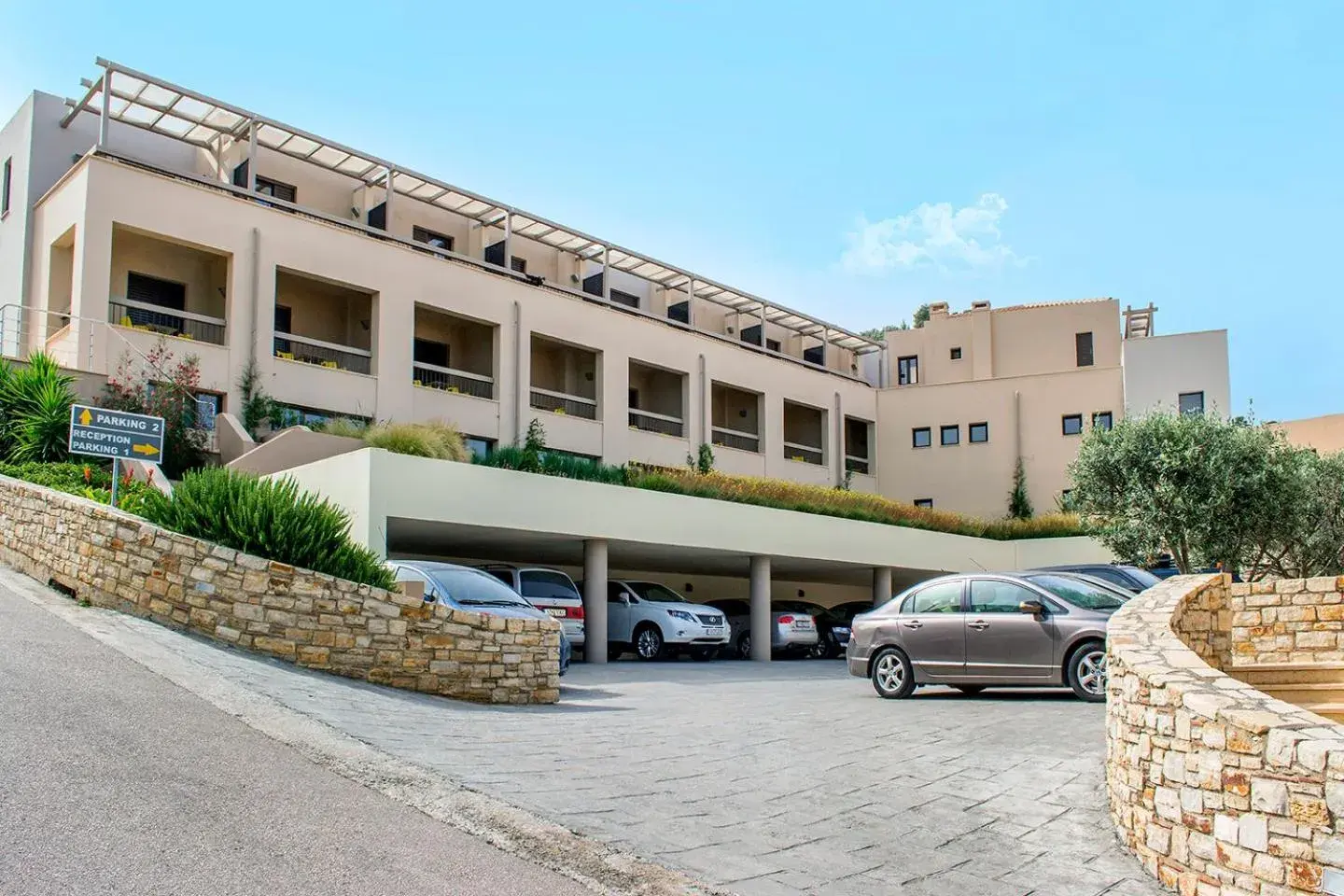 Facade/entrance in Kymi Palace Facade/entrance in Kymi Palace
