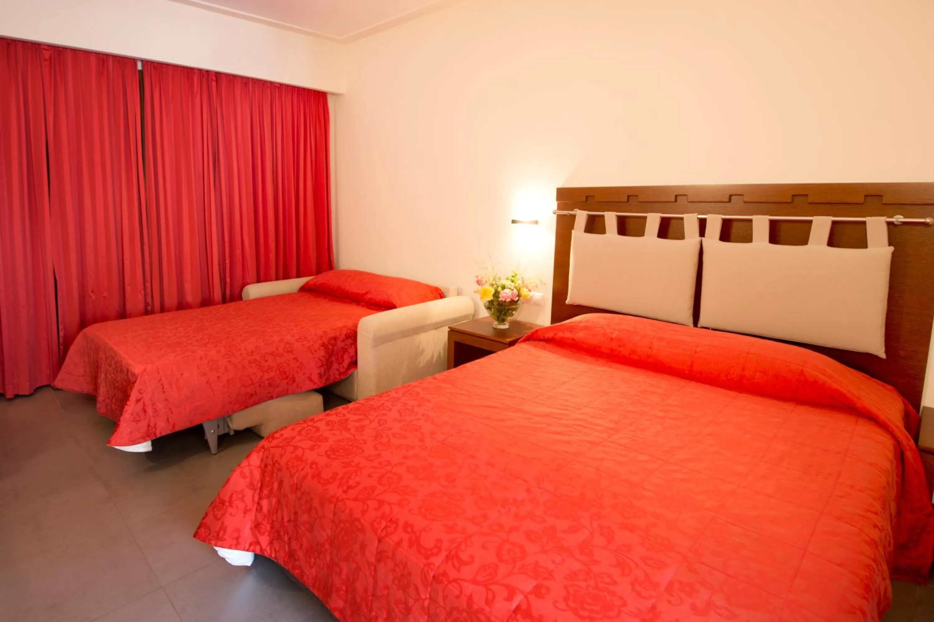 Photo of the whole room, Bed in Kymi Palace