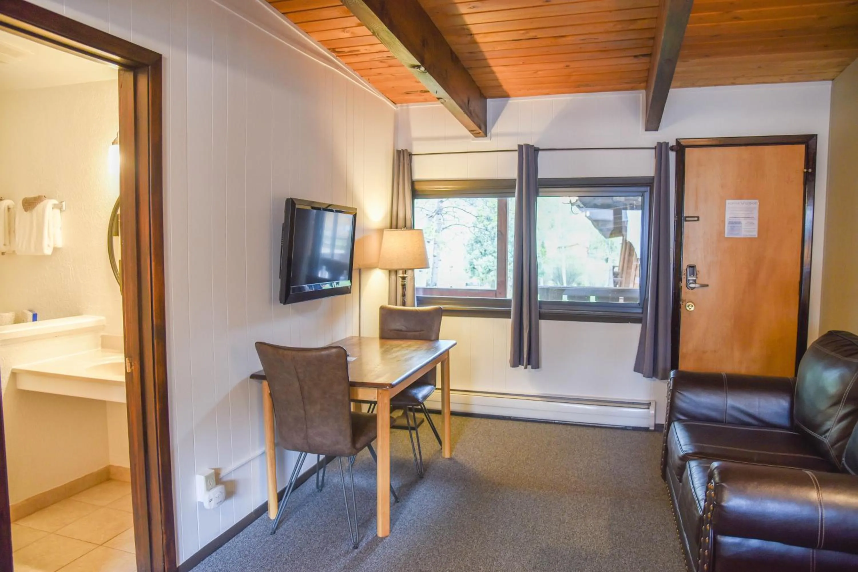 Alpine Lodge Red River