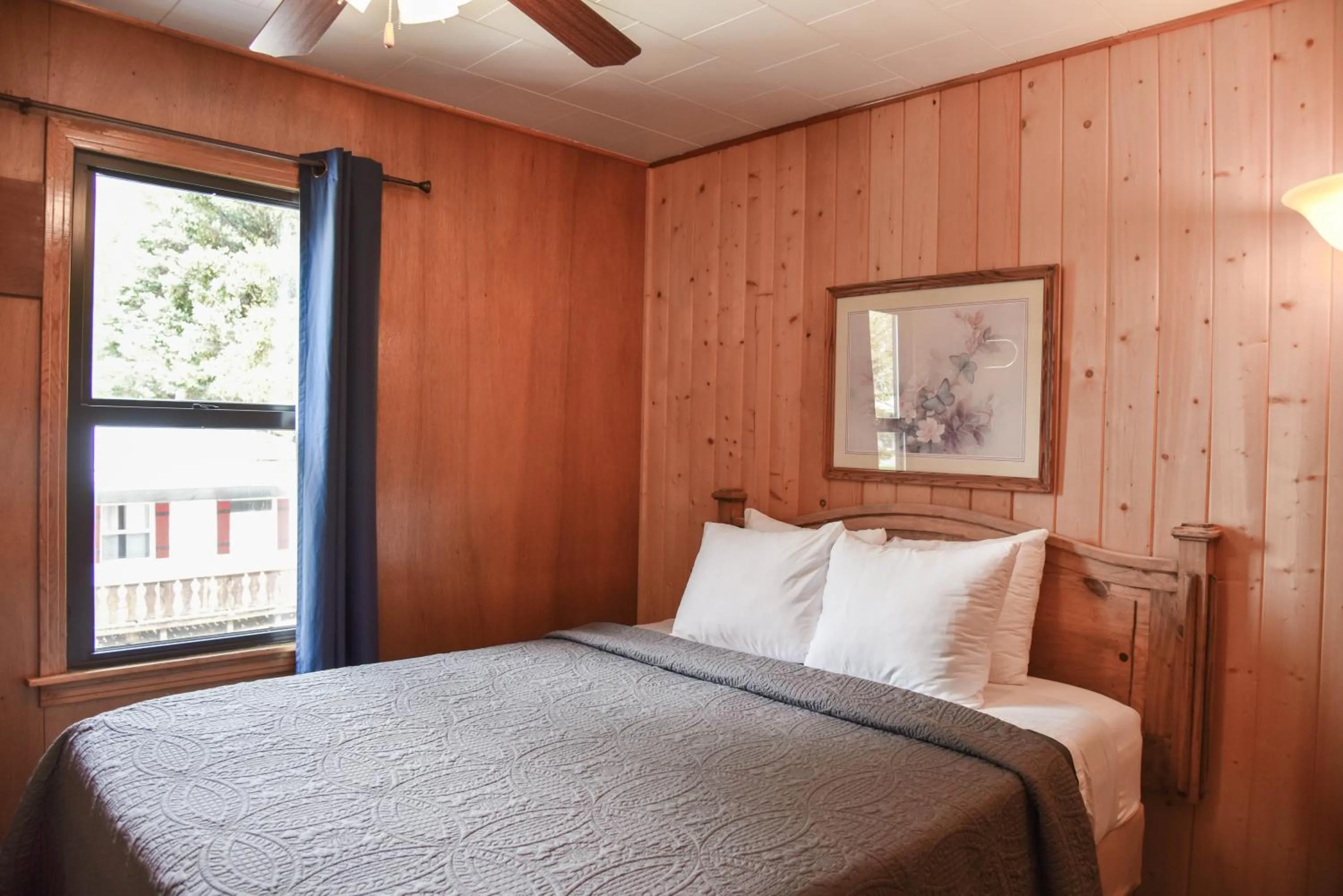 Bed in Alpine Lodge Red River