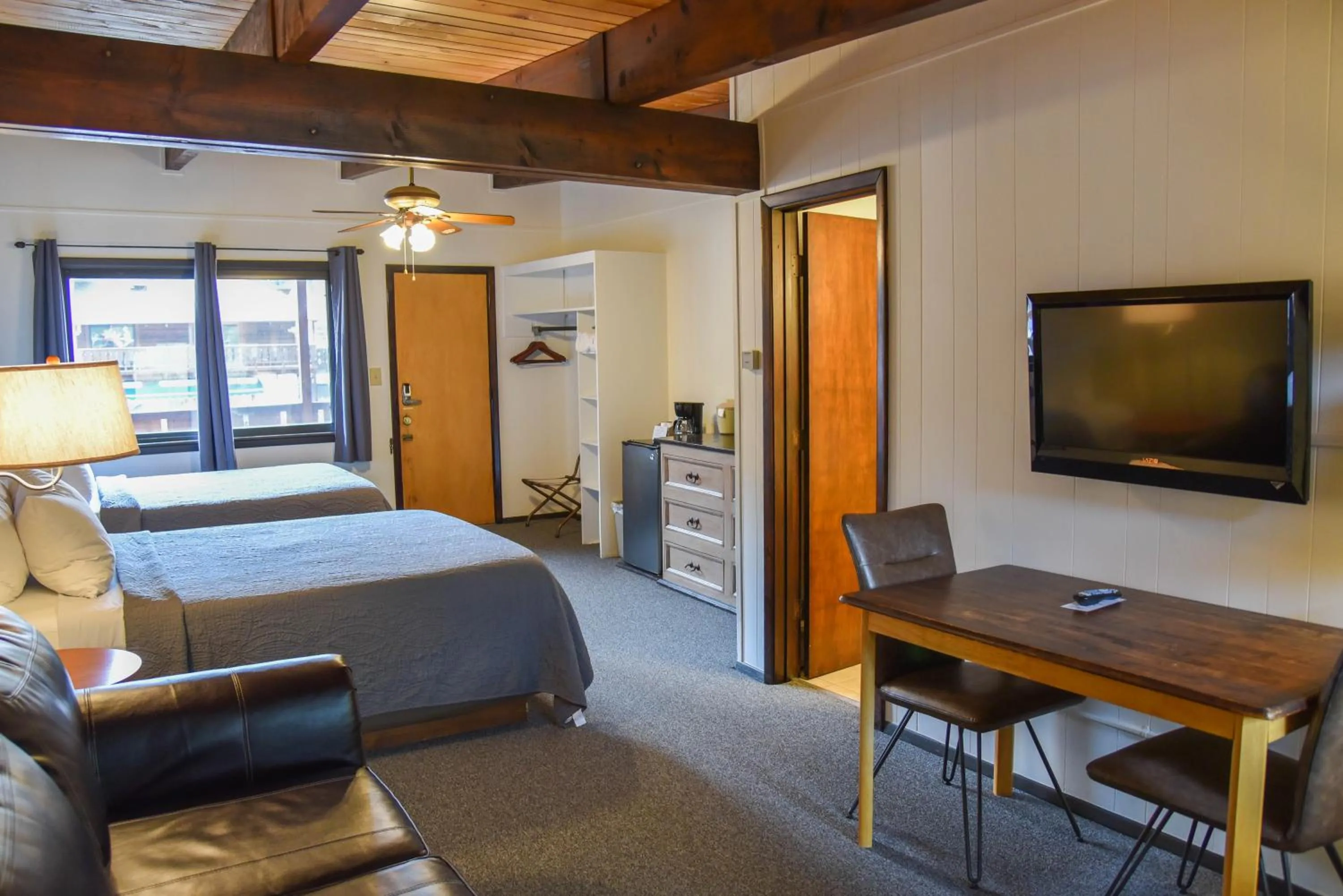 Bed in Alpine Lodge Red River