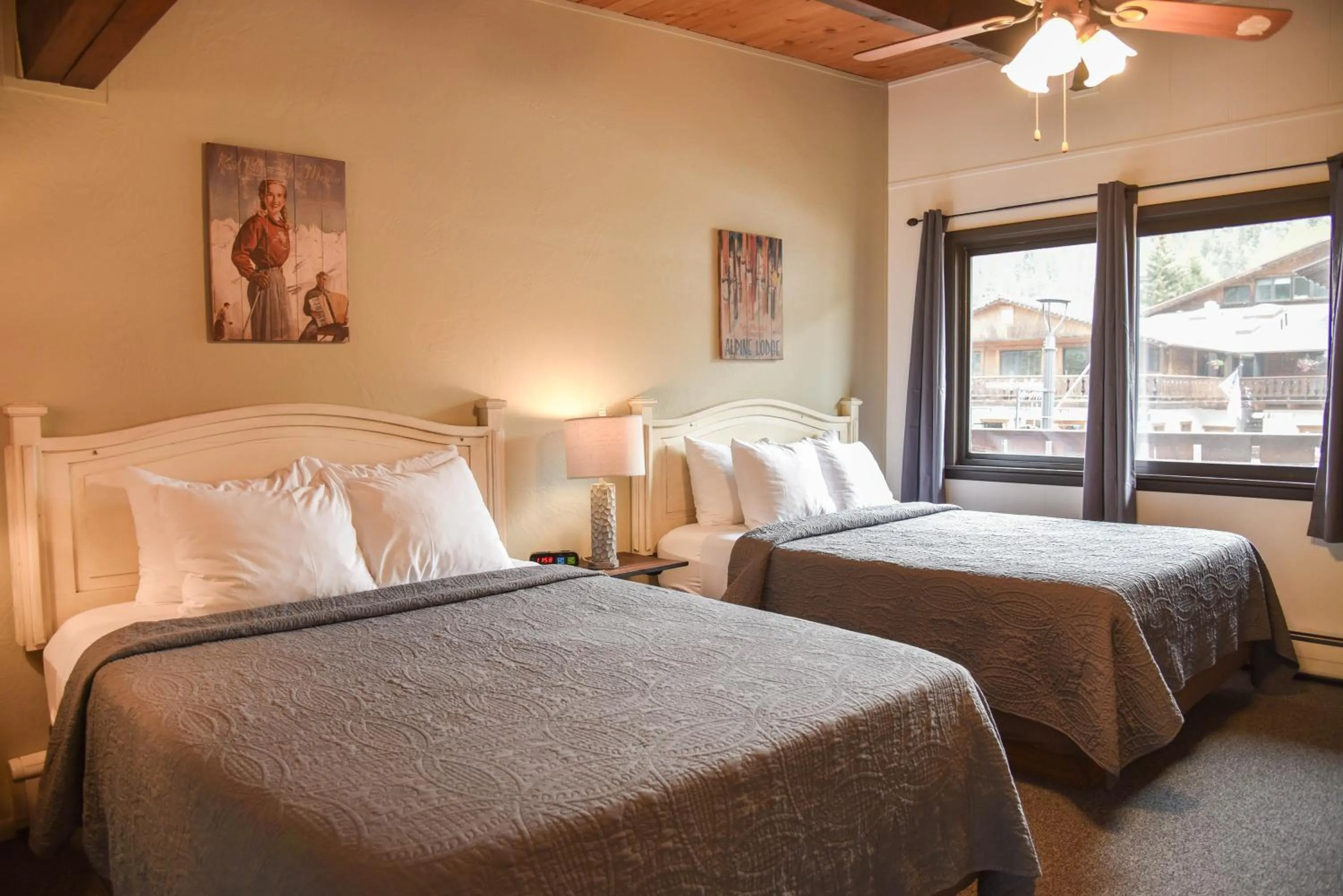 Bed in Alpine Lodge Red River