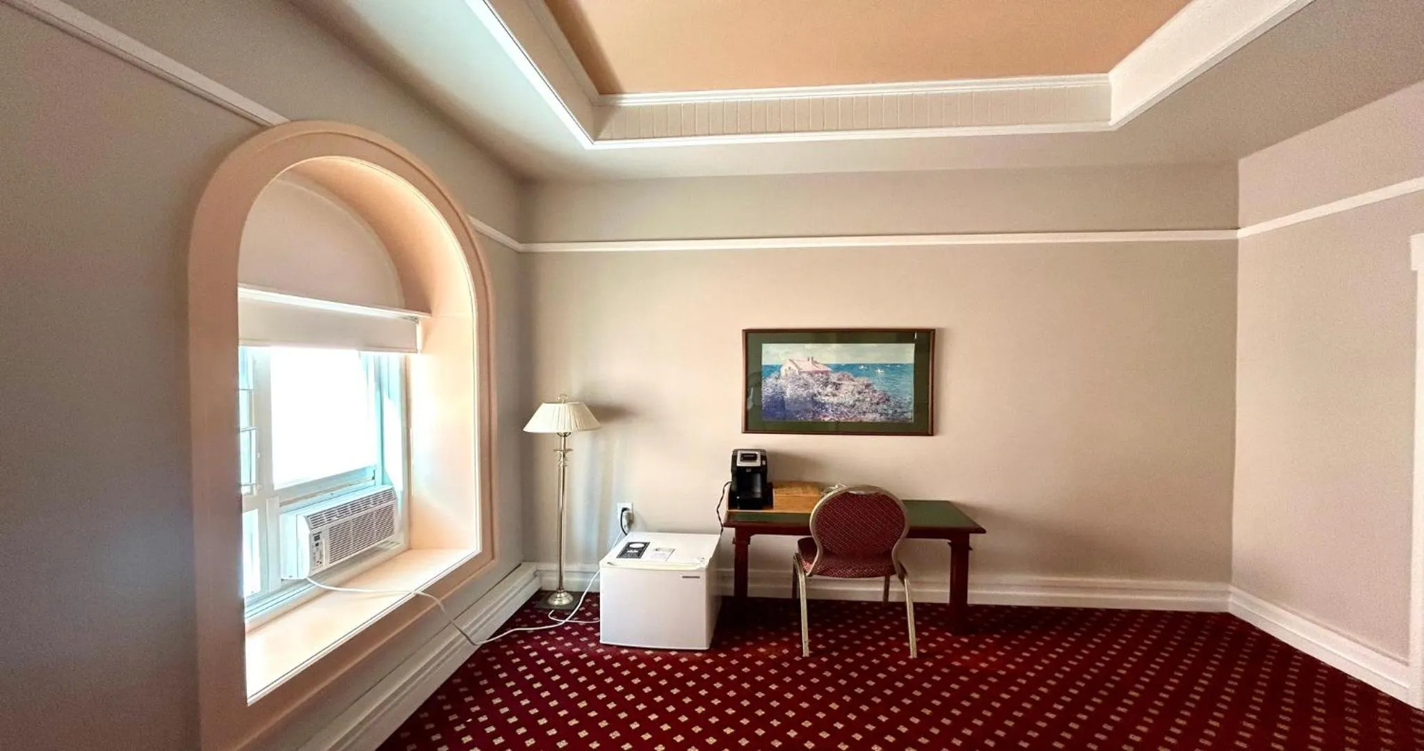 Living room in The Bedford Regency Hotel