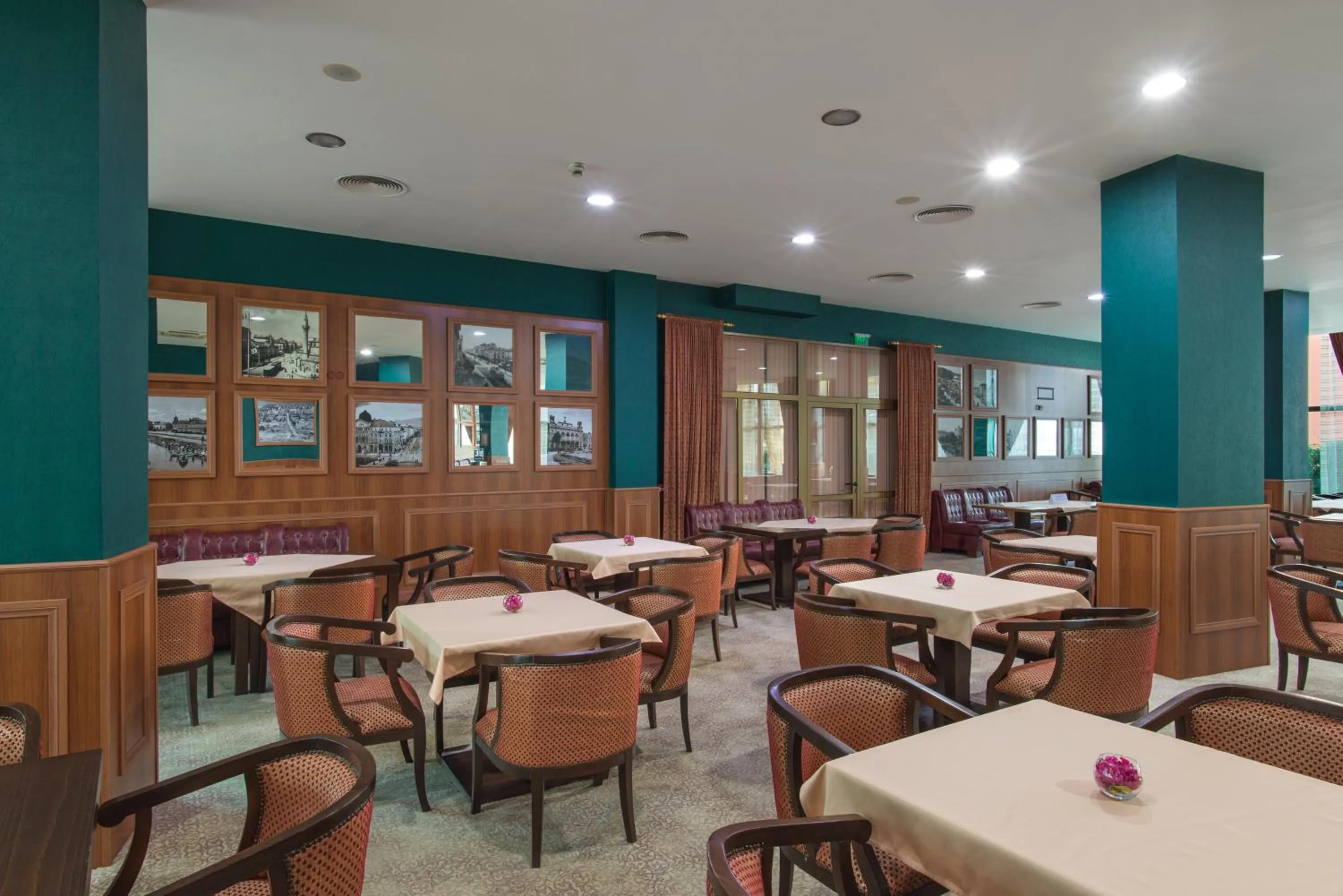Restaurant/places to eat in Hotel Primorsko Del Sol