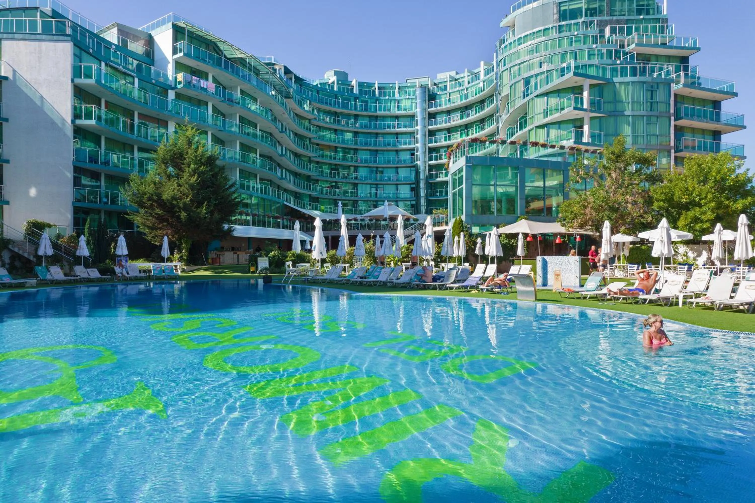 Pool view in Hotel Primorsko Del Sol