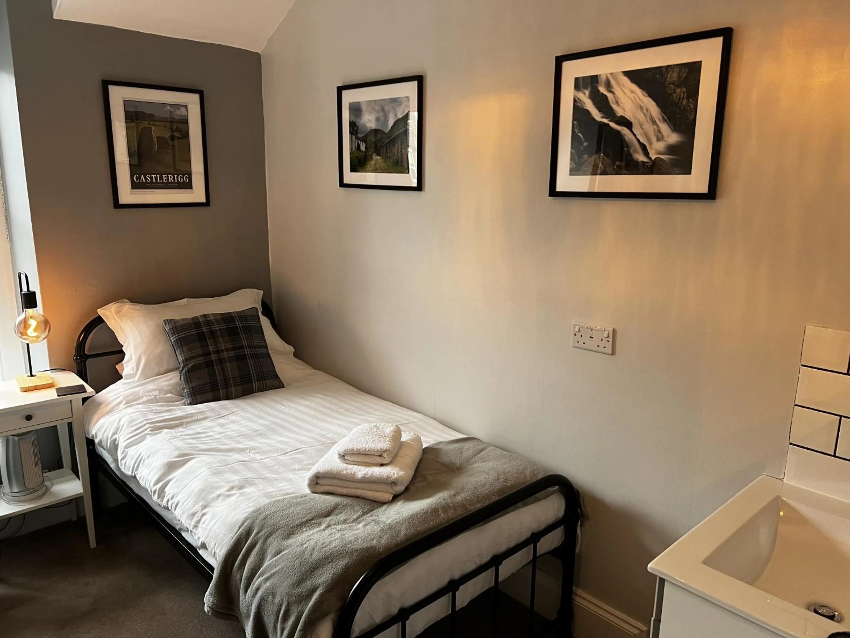 Bedroom, Bed in Greystoke House