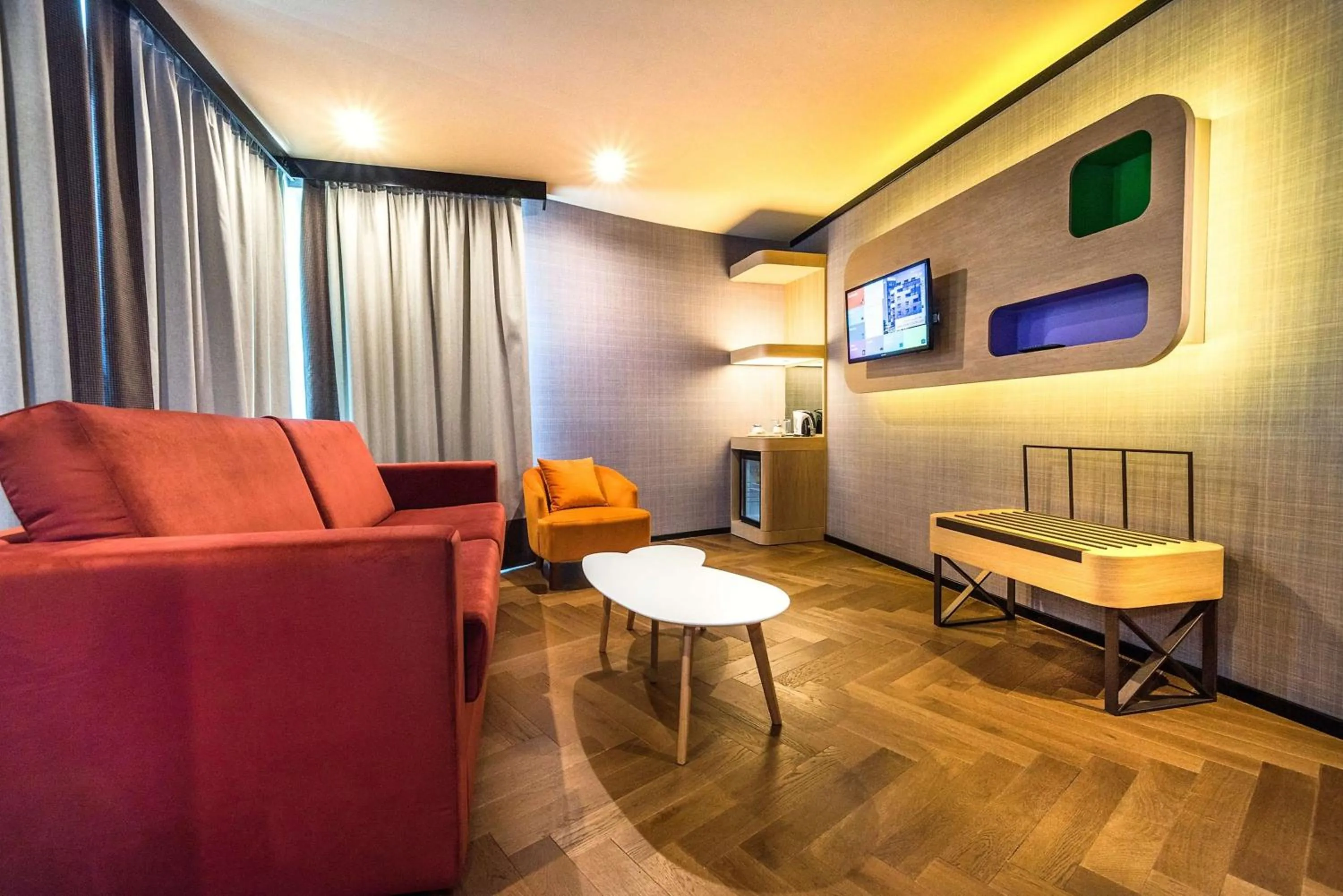 Photo of the whole room in Eurostars Sofia City