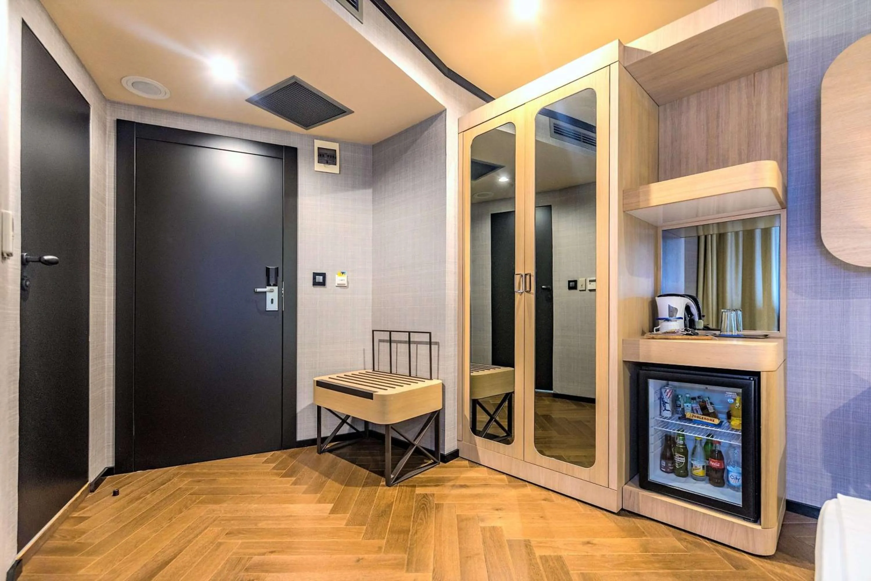 Photo of the whole room in Eurostars Sofia City