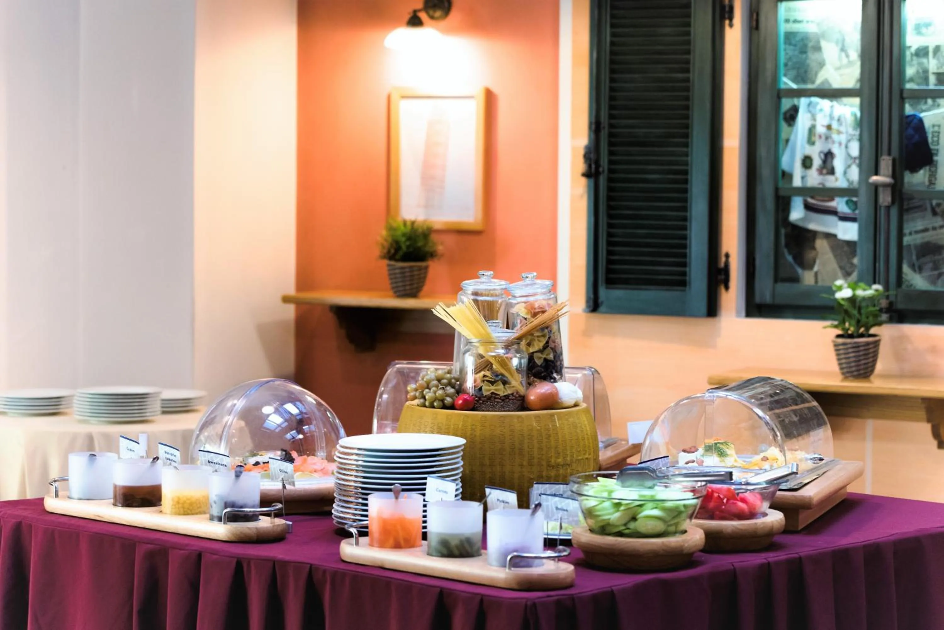 Buffet breakfast in Eurostars Sofia City