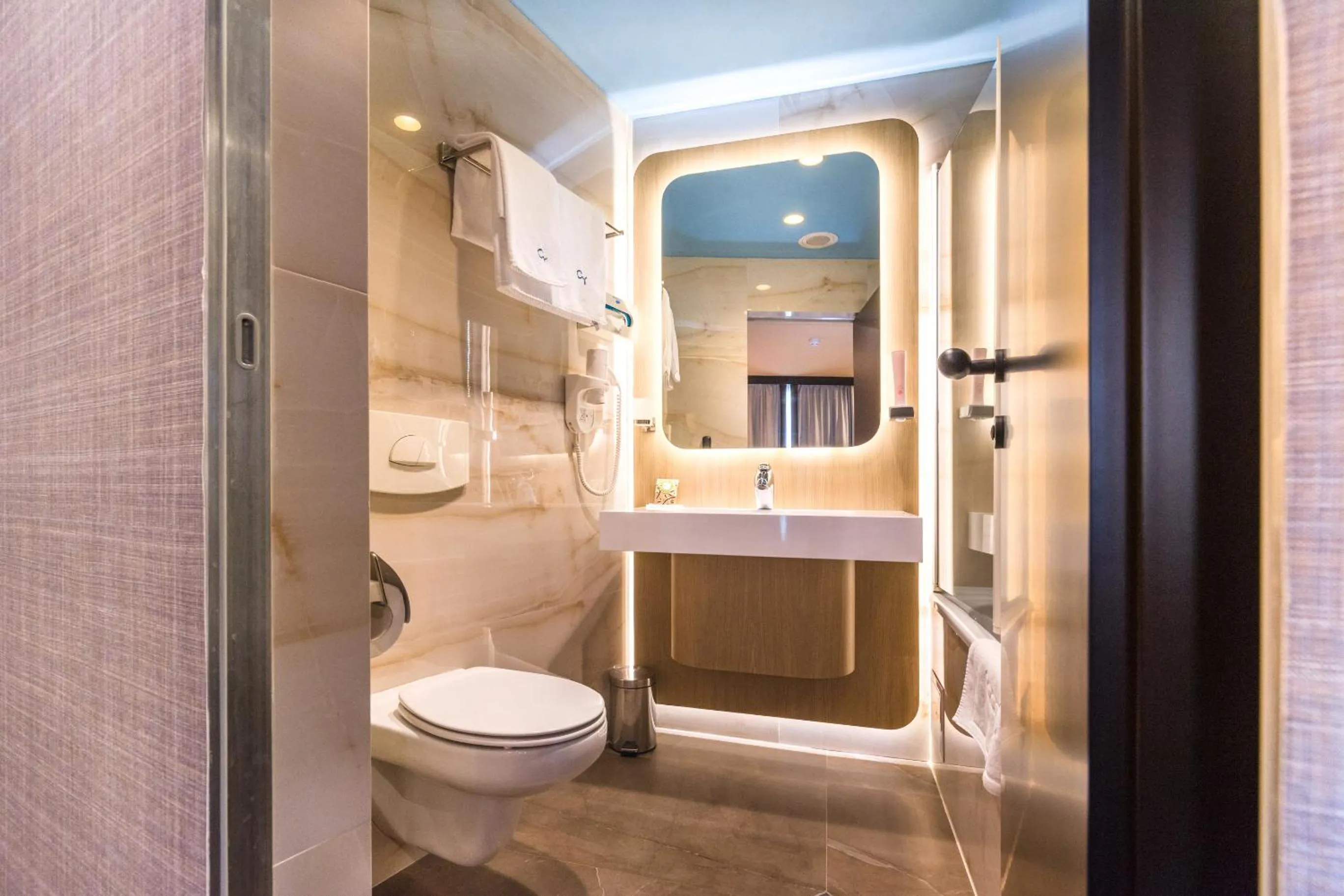 Bathroom in Eurostars Sofia City