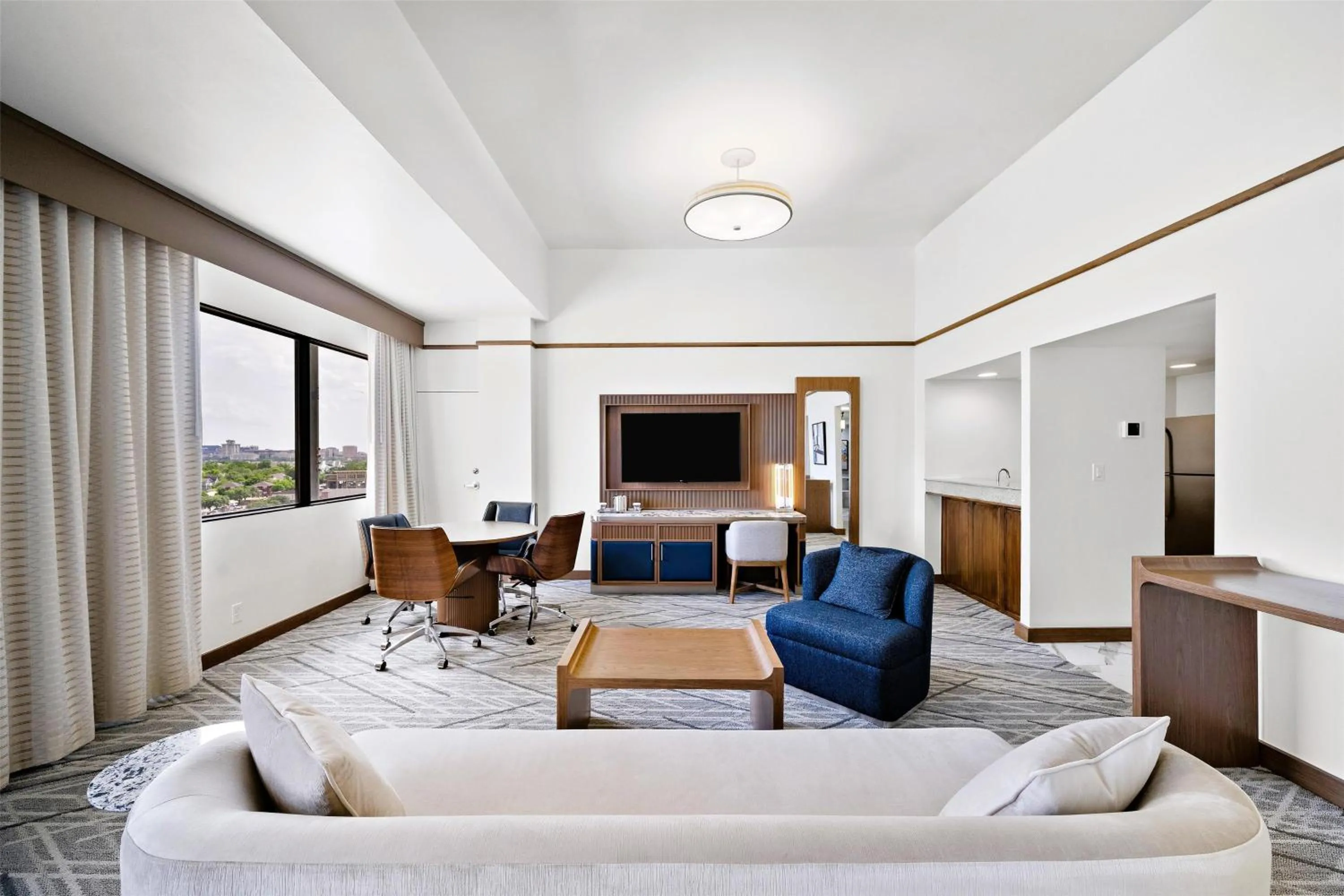 Living room in Hilton College Station & Conference Center