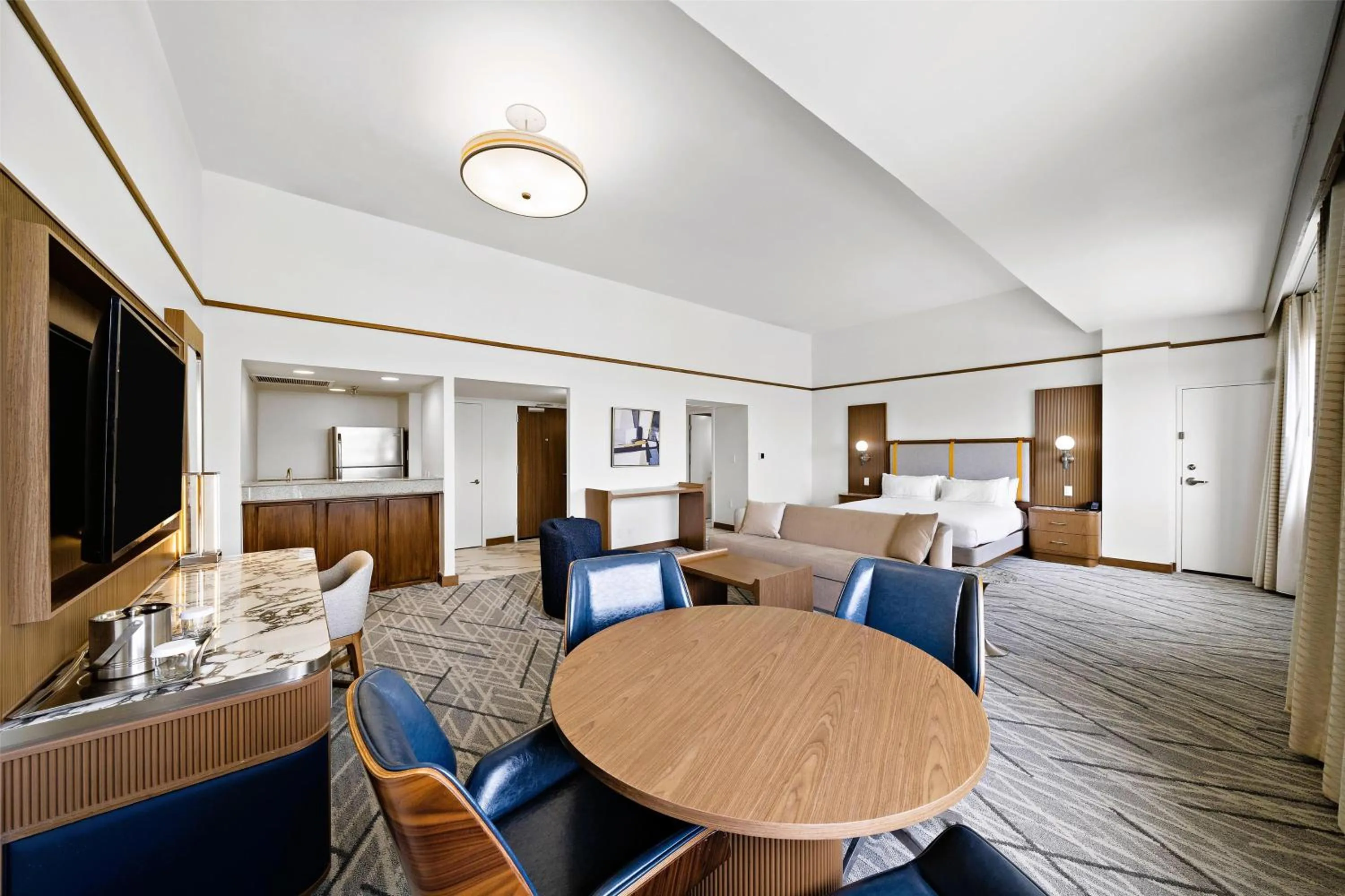 Living room in Hilton College Station & Conference Center