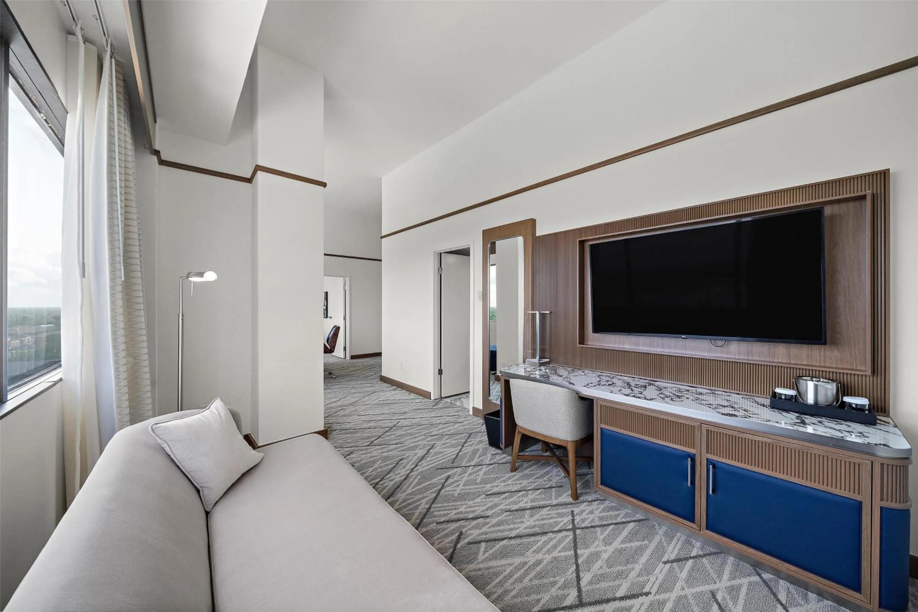 Living room in Hilton College Station & Conference Center