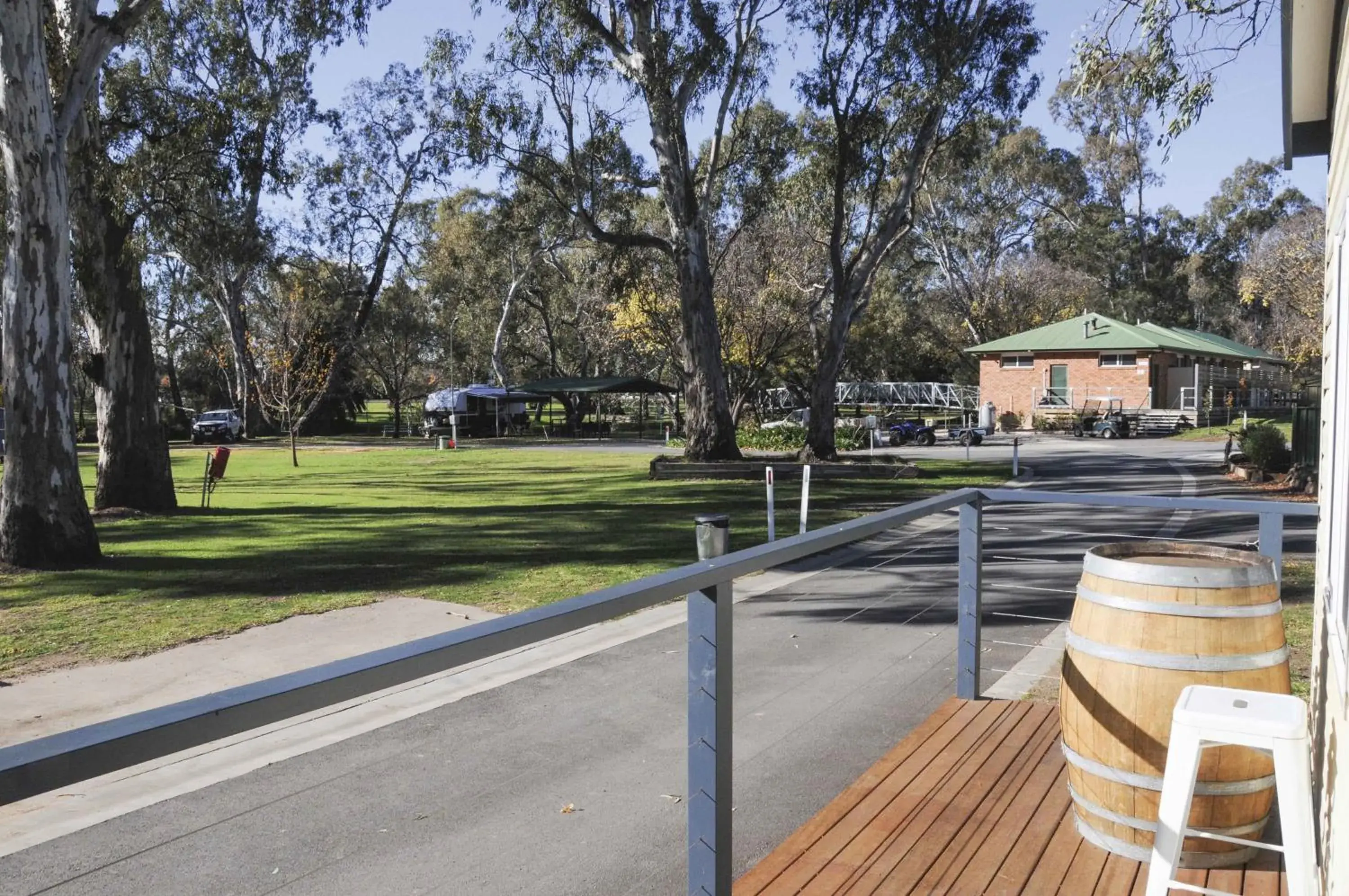 Family Room with Balcony - Pet Friendly in Euroa Caravan Park Family Room with Balcony - Pet Friendly in Euroa Caravan Park
