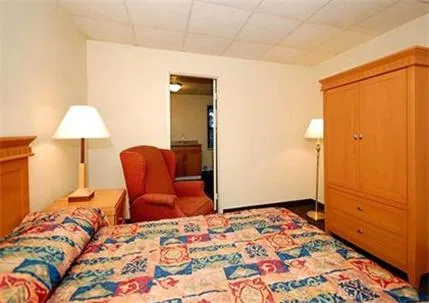 Bed in Inn at Monticello