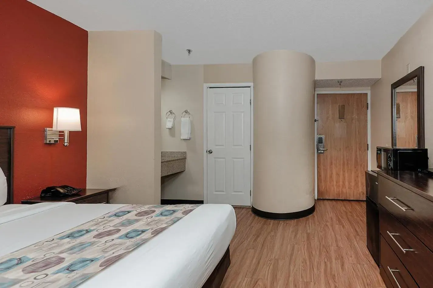 Bed in GreenTree Inn - IAH Airport JFK Blvd Bed in GreenTree Inn - IAH Airport JFK Blvd