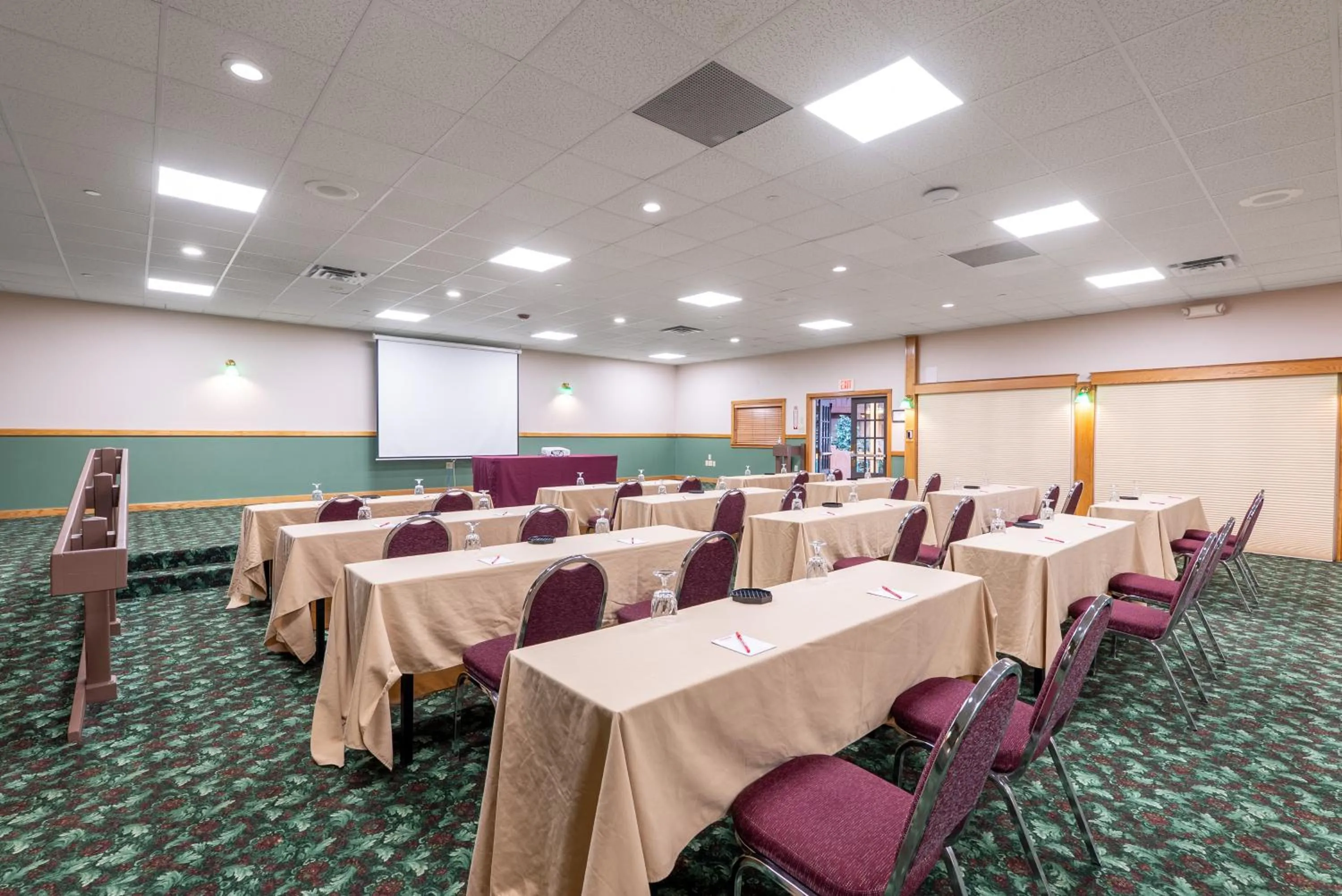 Meeting/conference room in Fireside Inn & Suites West Lebanon