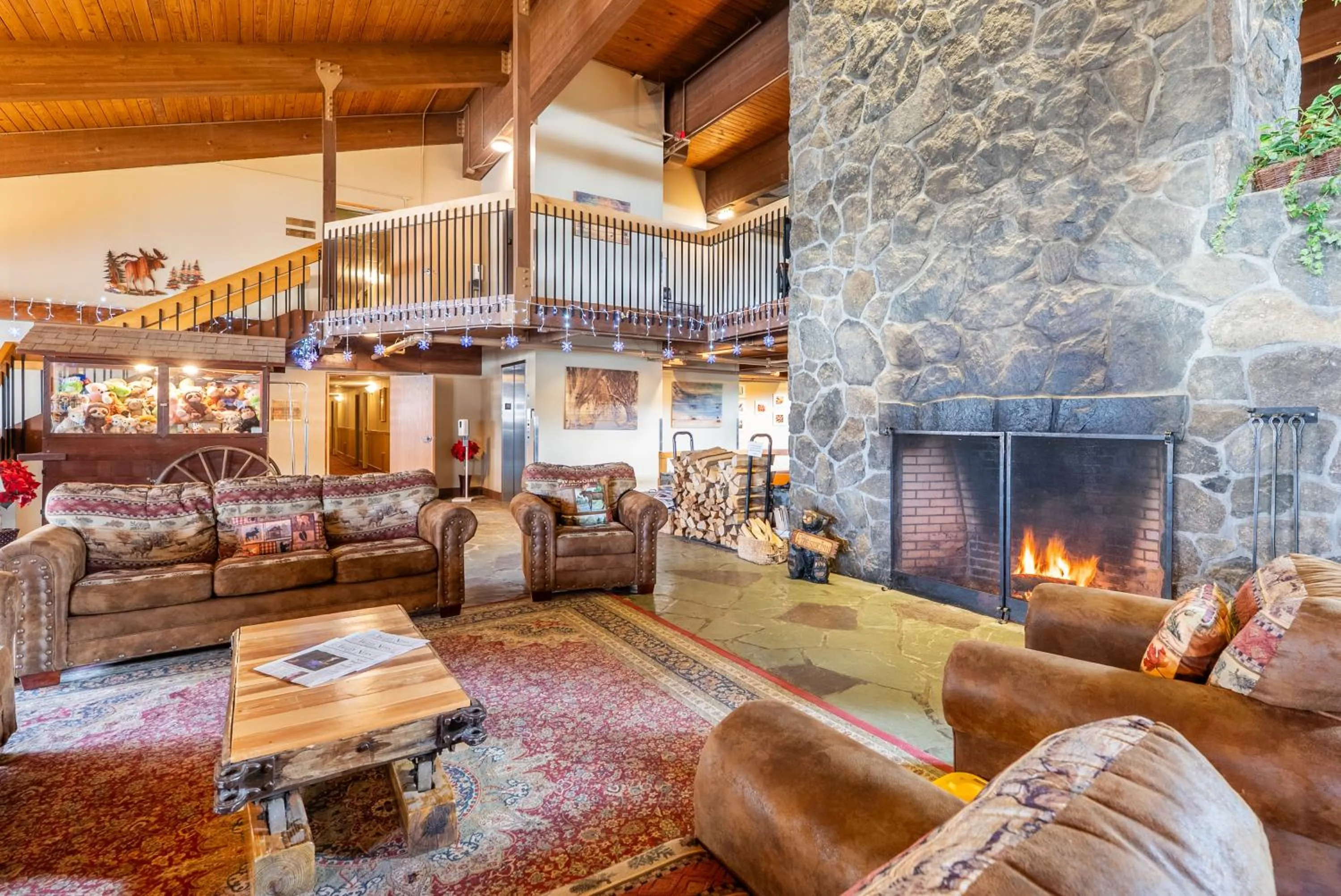 Lobby or reception in Fireside Inn & Suites West Lebanon