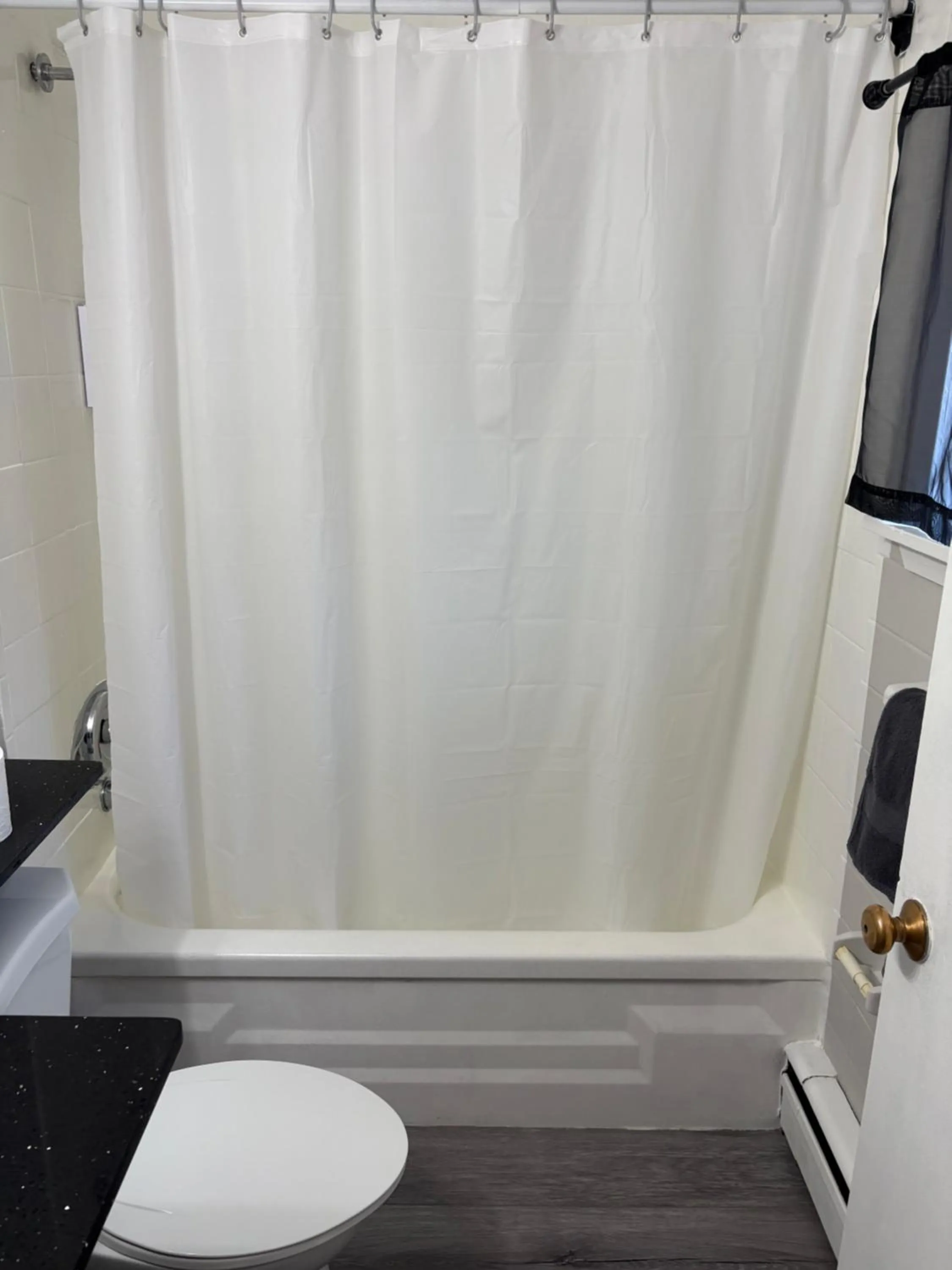 Shower in Advance Inn