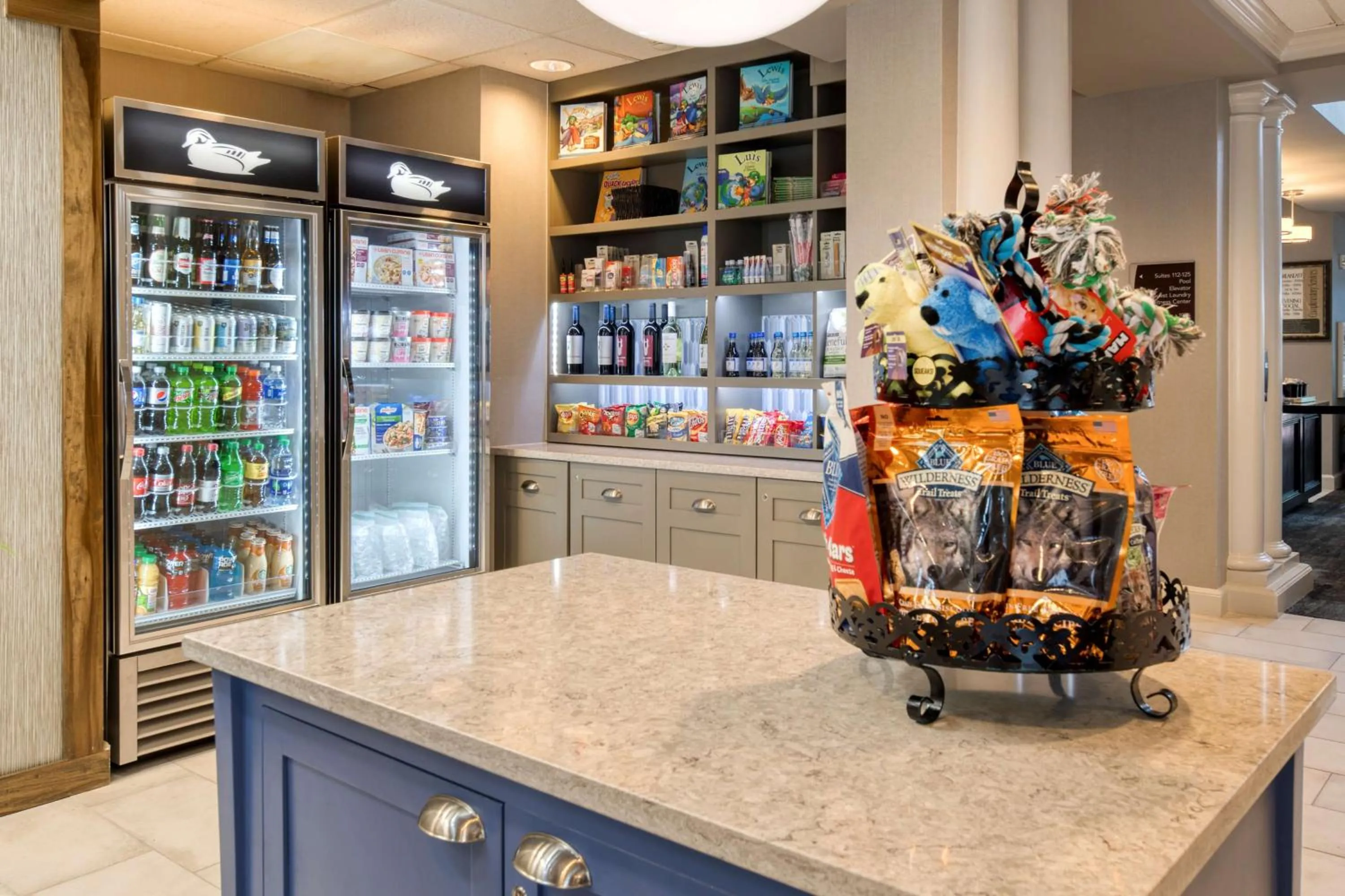 Restaurant/places to eat in Homewood Suites by Hilton Olmsted Village