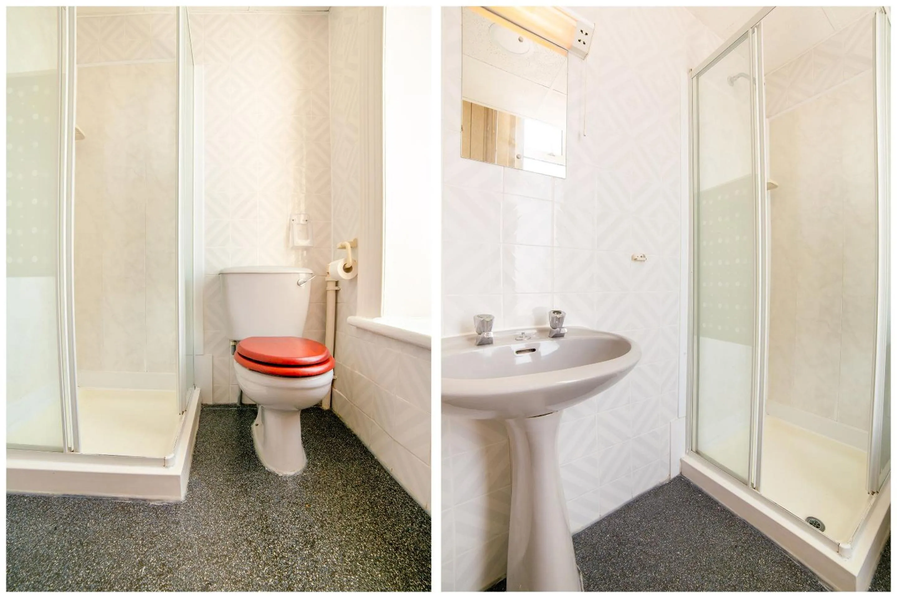 Bathroom in OYO The Golden Cheval Hotel